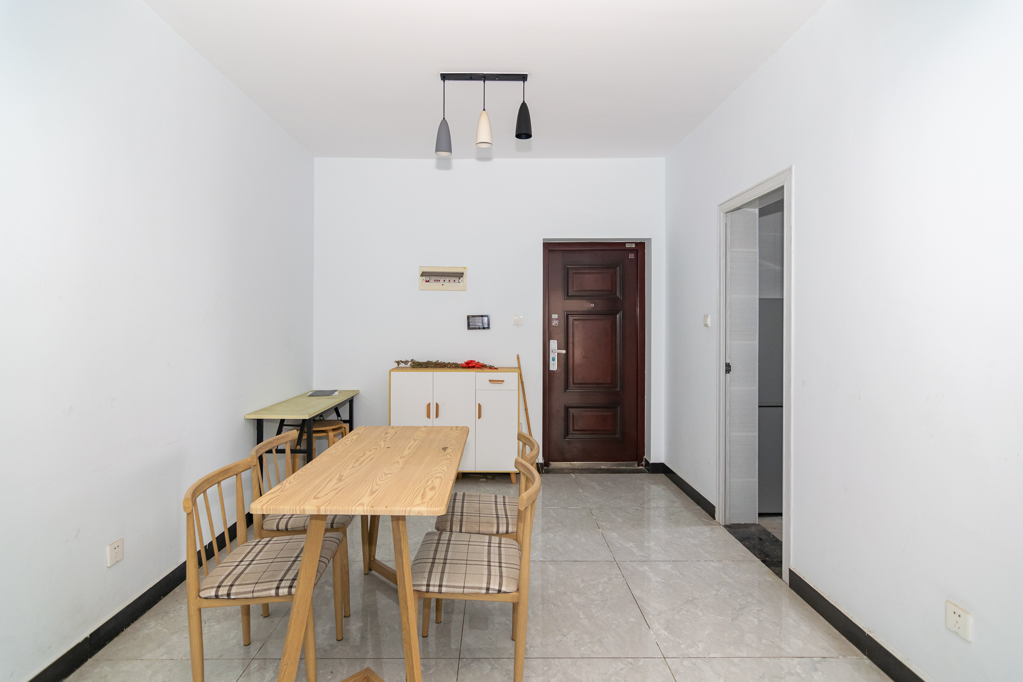 润和长郡(润和紫郡二三期) 4室2厅2卫 99.0万 润和长郡(润和紫郡二三期) 4室2厅2卫 99.0万客厅