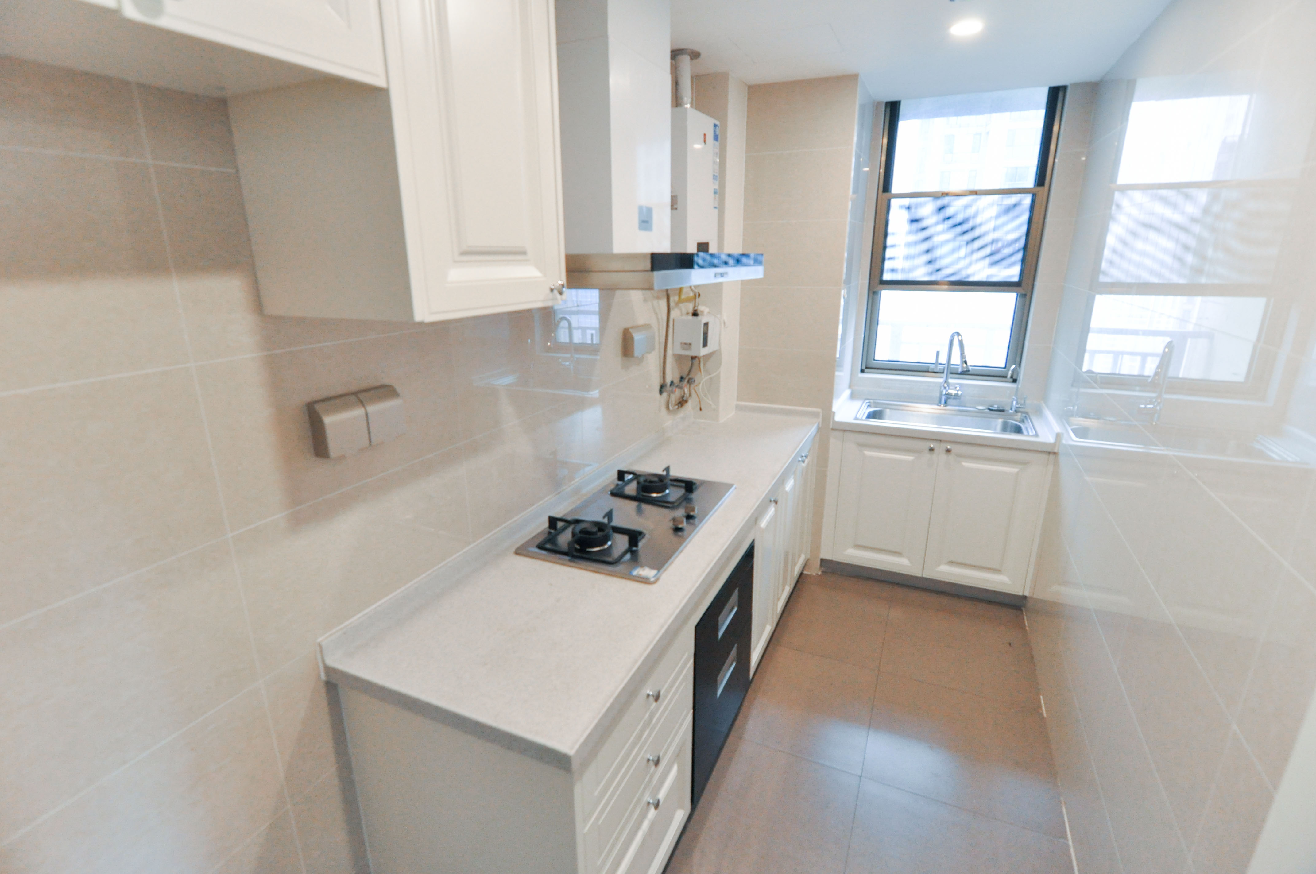 梅溪湖金茂府（金茂广场）（金茂览秀城）  3室2厅2卫    323.0万厨房