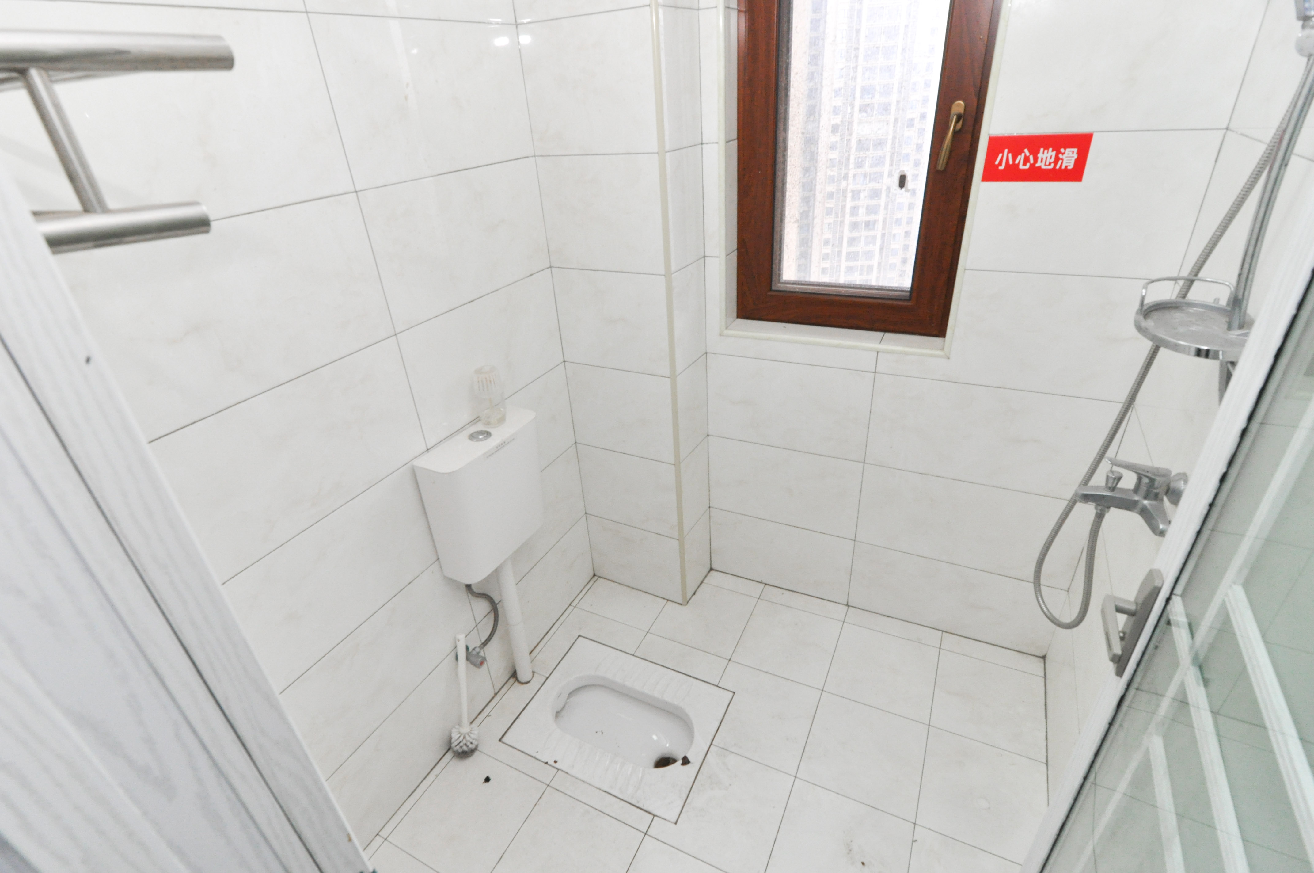 中建梅溪湖中心  3室2厅2卫   188.00万卫生间