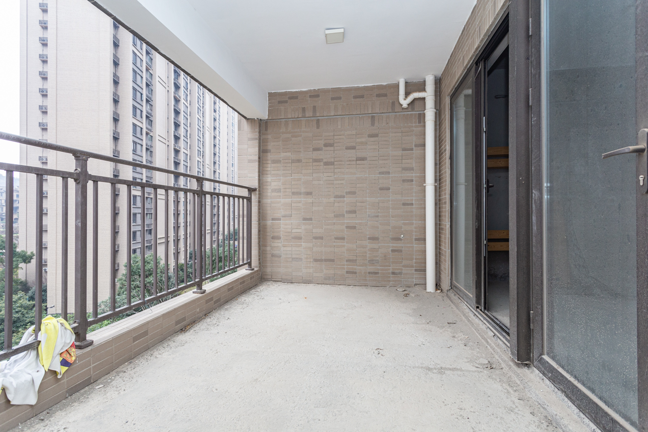 时代倾城三期  2室2厅1卫    55.0万 时代倾城三期  2室2厅1卫    55.0万阳台