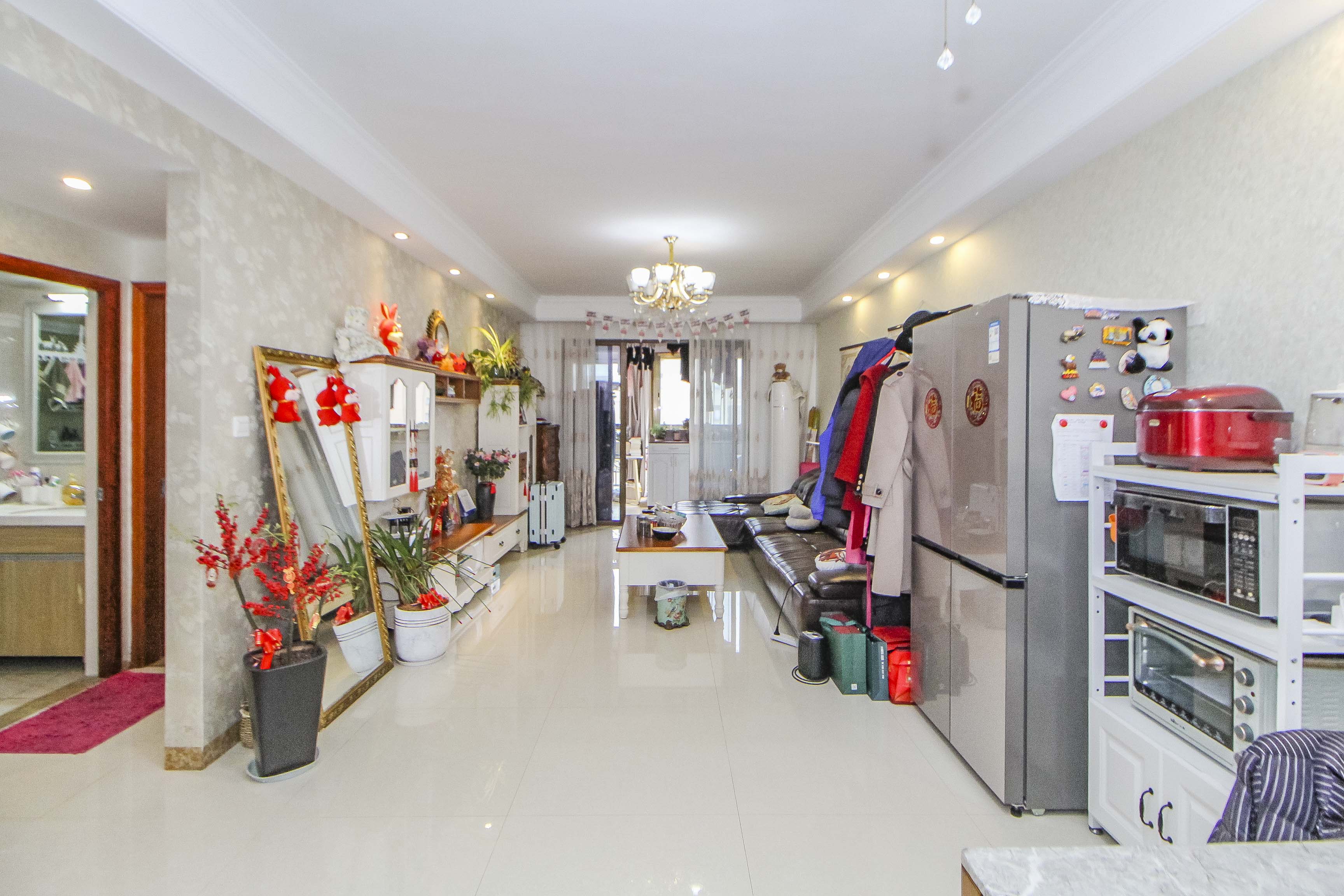 江山帝景哈佛 2室2厅1卫 78.0万 江山帝景哈佛 2室2厅1卫 78.0万客厅