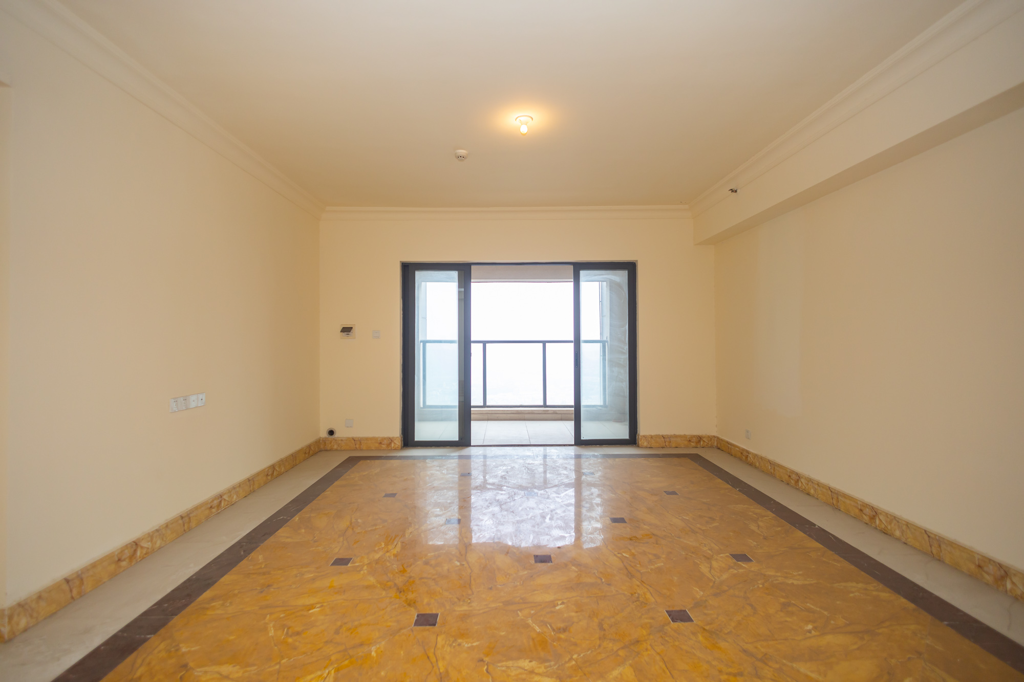 碧桂园威尼斯城 3室2厅2卫 108.98万 碧桂园威尼斯城 3室2厅2卫 108.98万客厅