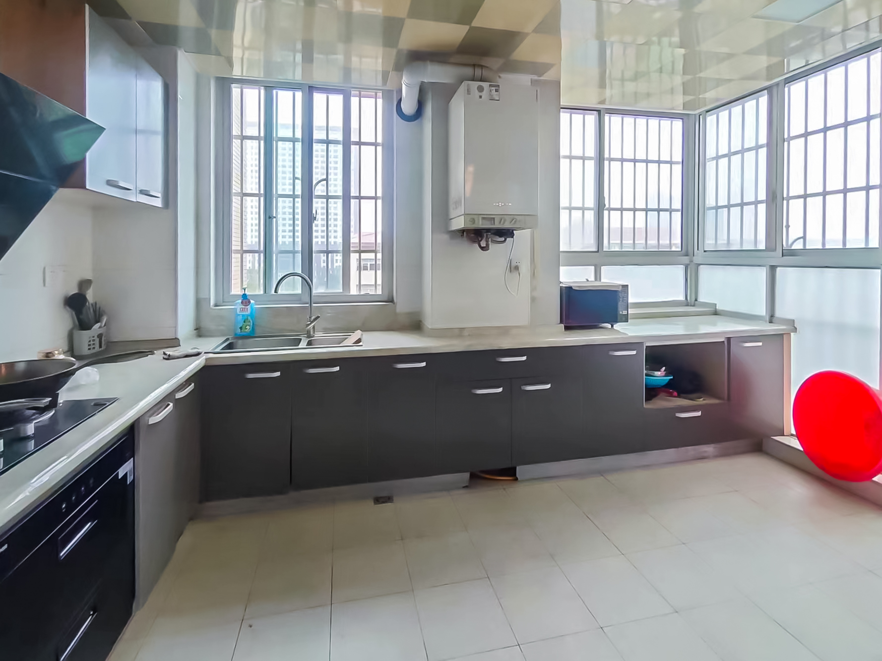 筑梦园 4室2厅1卫 91.0万 筑梦园 4室2厅1卫 91.0万厨房