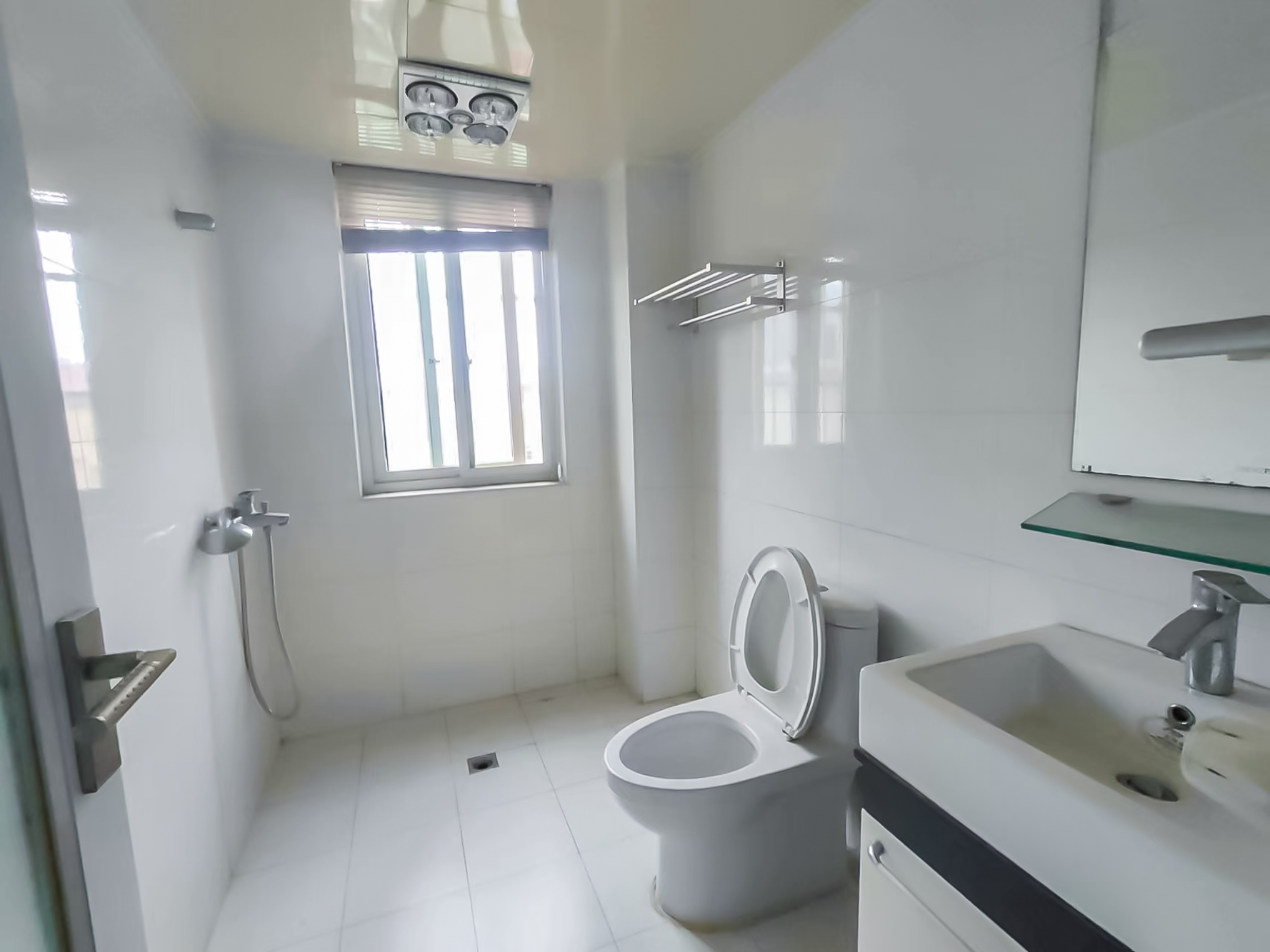 筑梦园 4室2厅1卫 91.0万 筑梦园 4室2厅1卫 91.0万卫生间