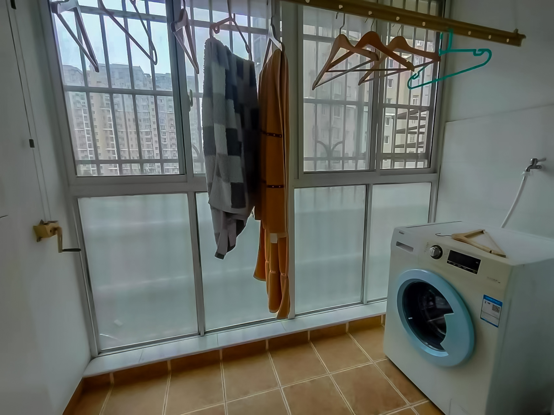 筑梦园 4室2厅1卫 91.0万 筑梦园 4室2厅1卫 91.0万阳台