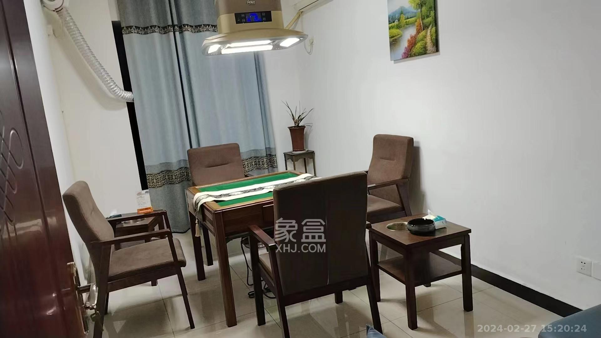 96301部队小区  4室2厅2卫   3000.00元/月室内图