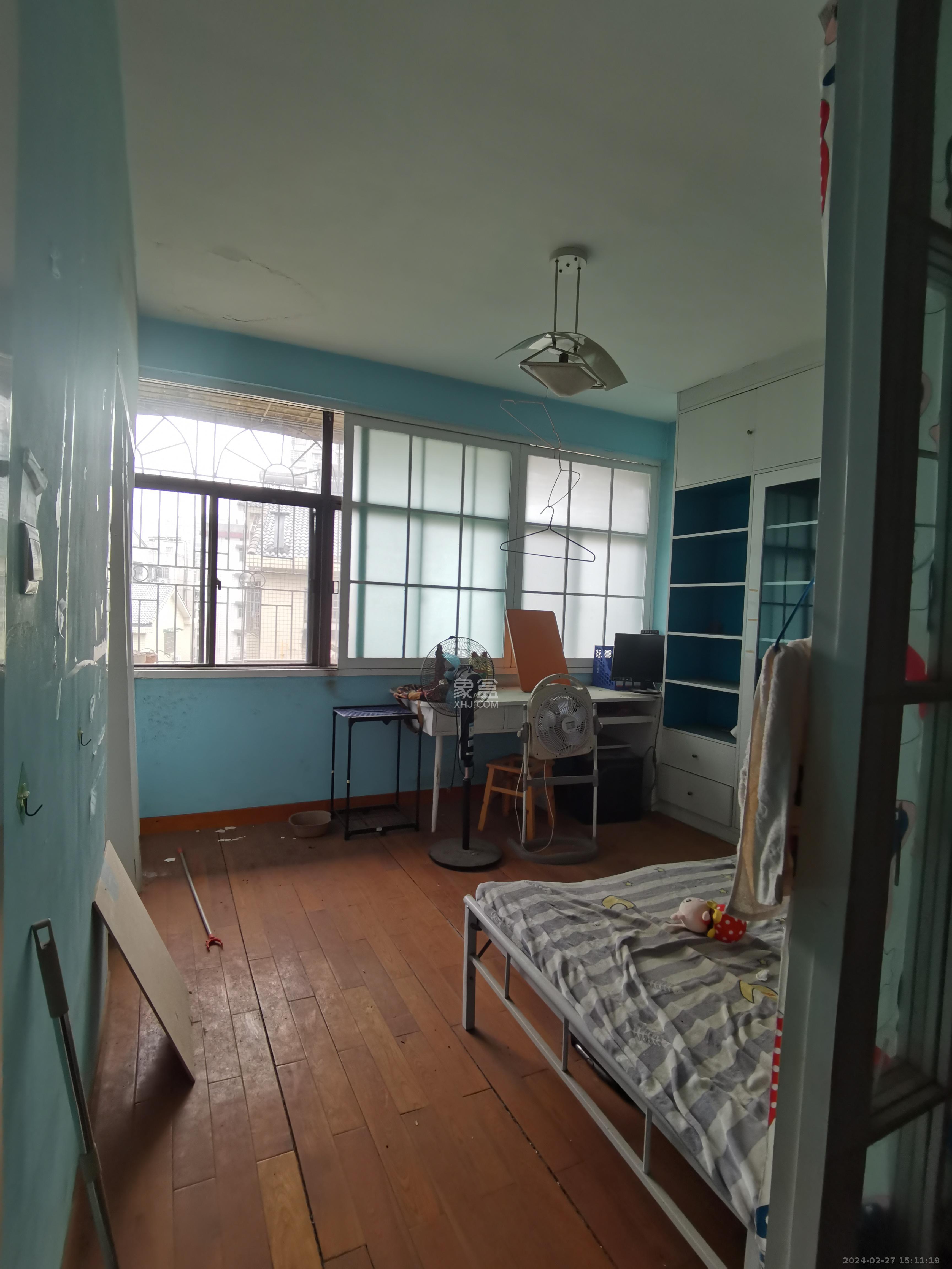 安泰新村  3室2厅1卫   1400.00元/月室内图