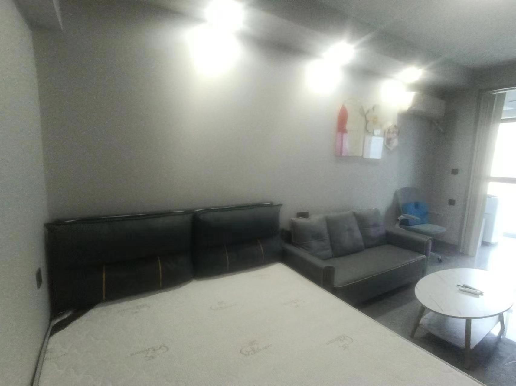 金河湾1881  1室1厅1卫   1500.00元/月室内图