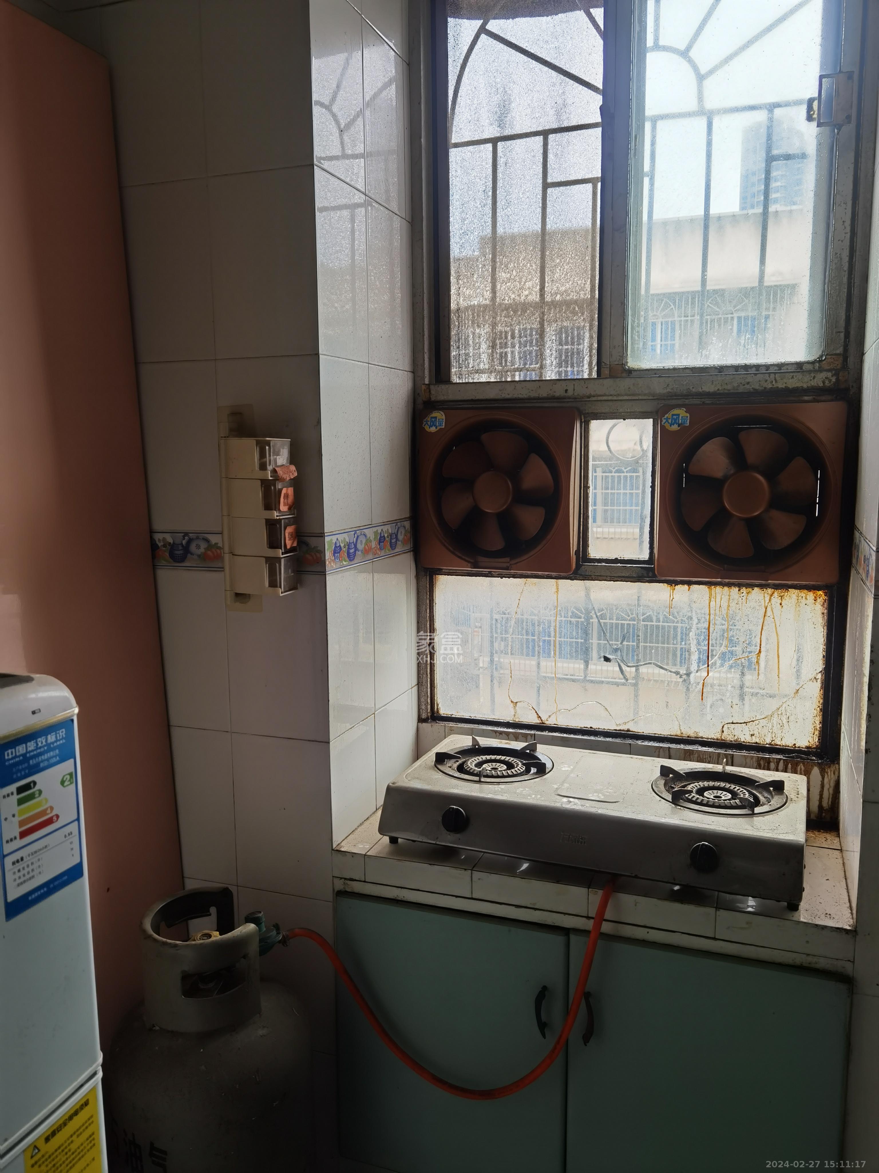 安泰新村  3室2厅1卫   1400.00元/月室内图