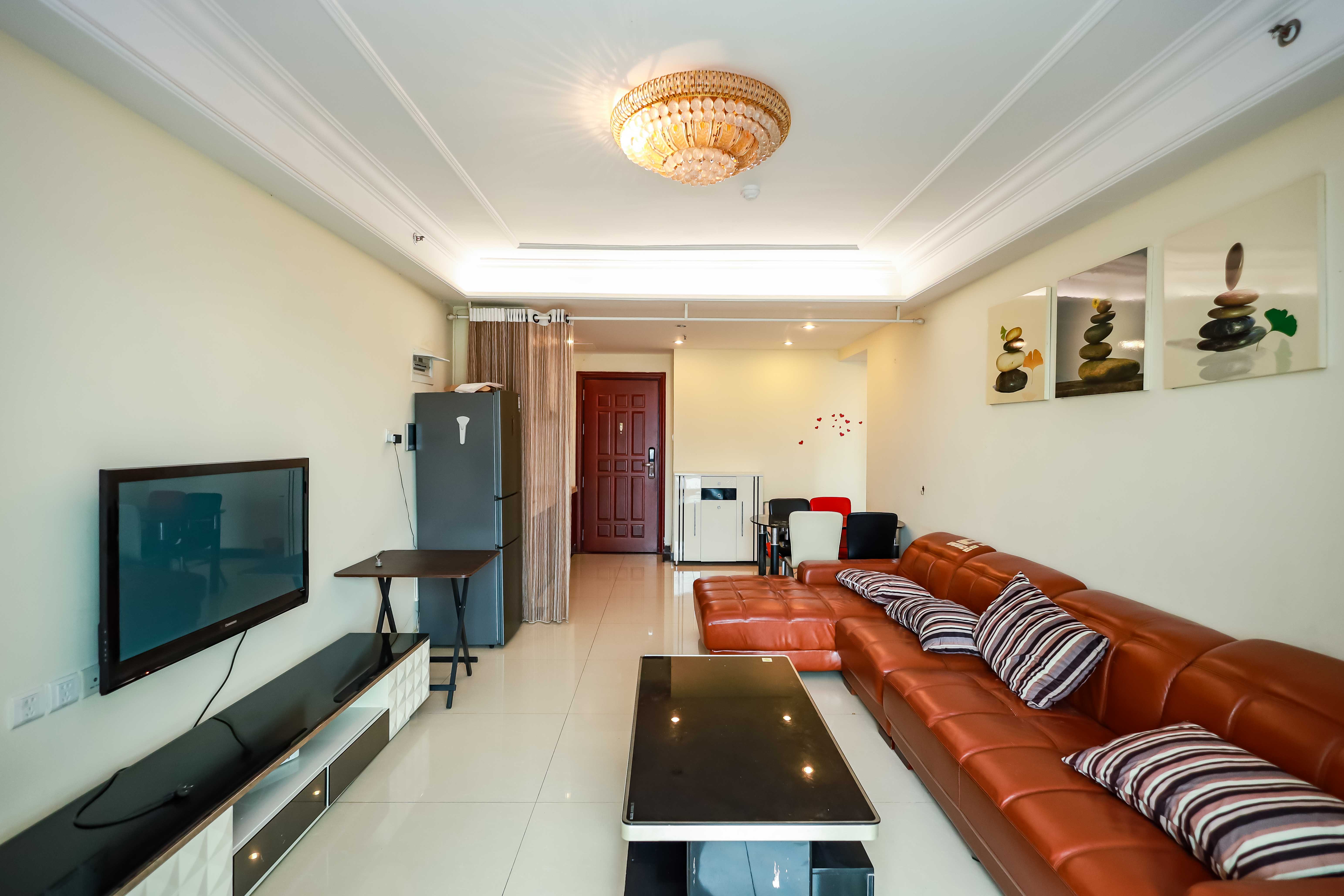 恒大华府 1室2厅1卫 51.8万 恒大华府 1室2厅1卫 51.8万客厅