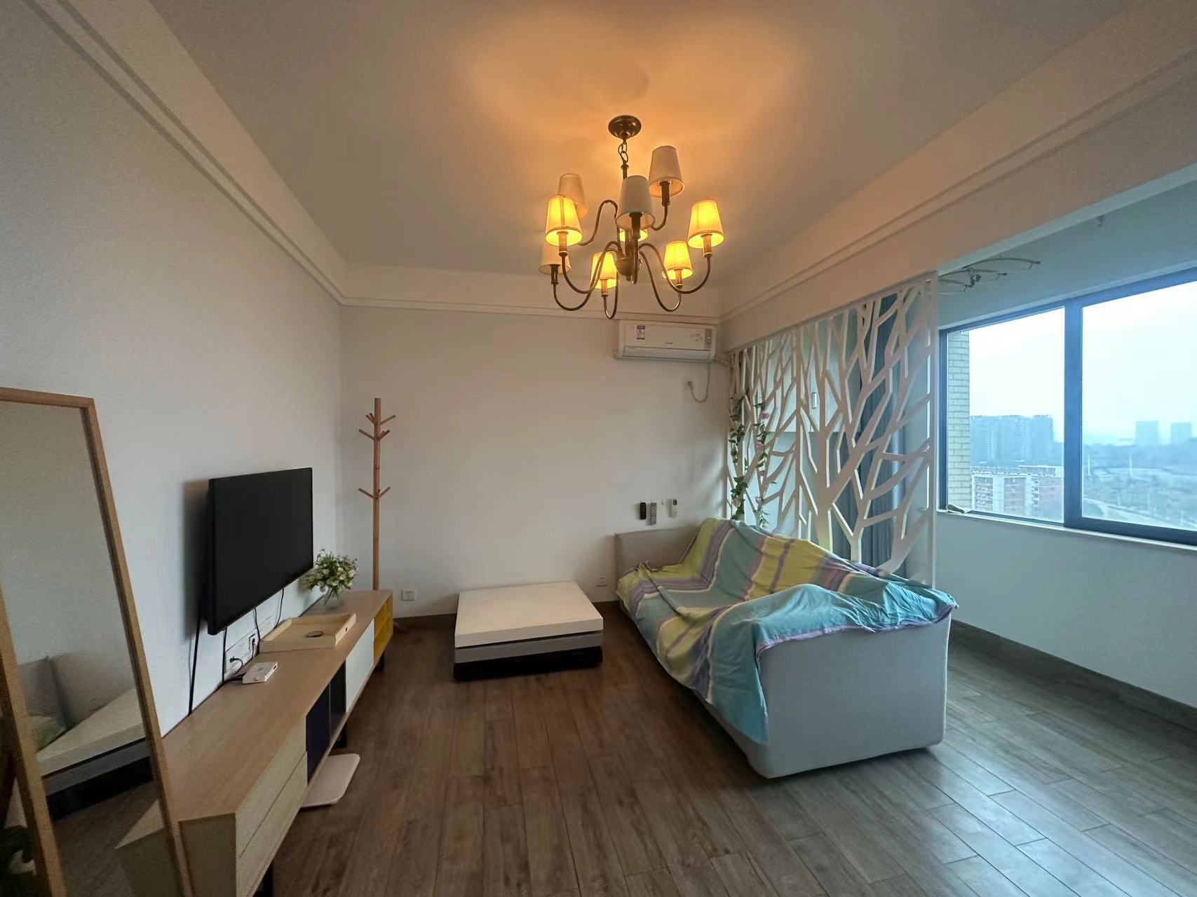 龙腾国际 1室1厅1卫 38.0万 龙腾国际 1室1厅1卫 38.0万室内图