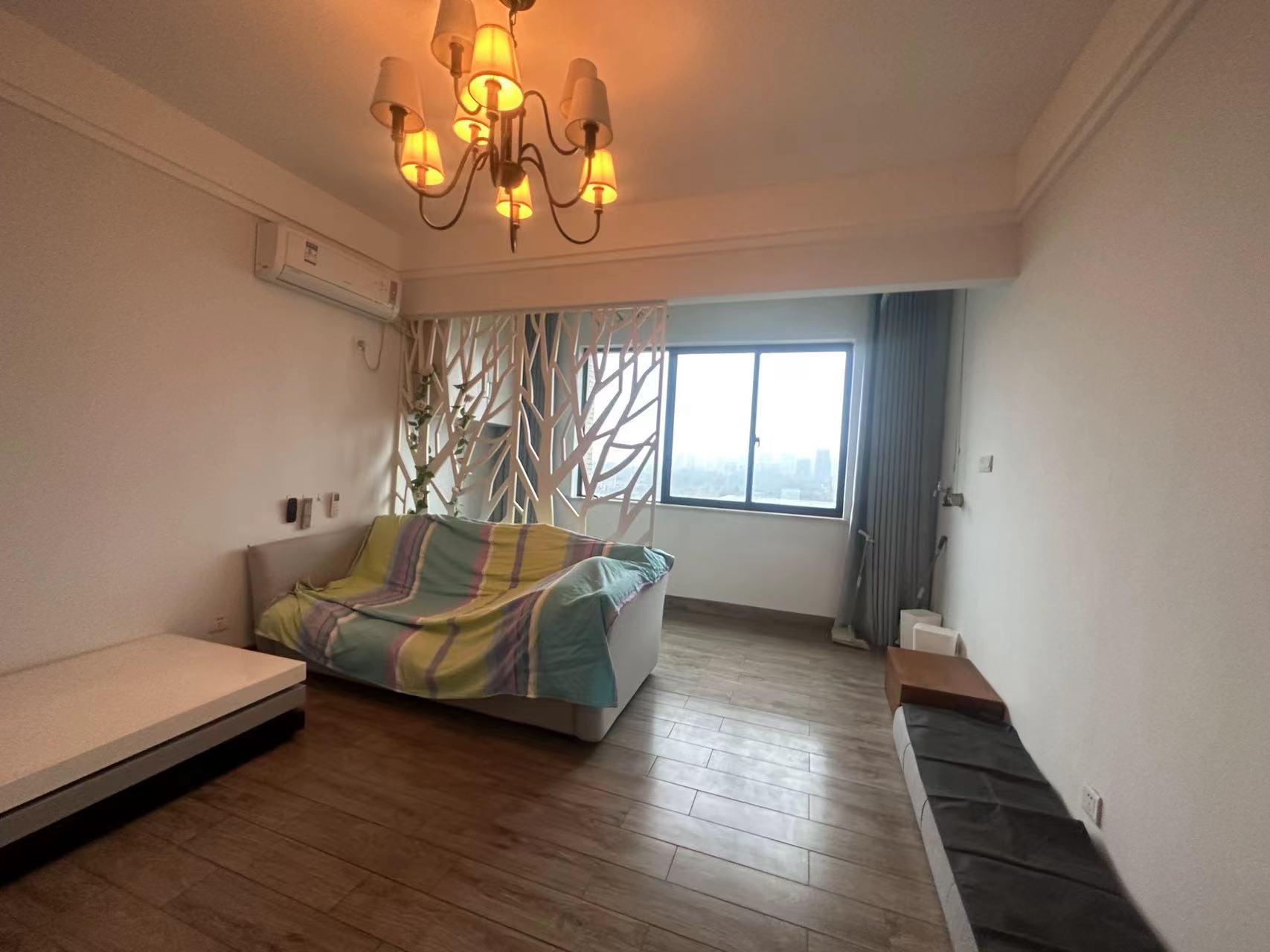 龙腾国际 1室1厅1卫 38.0万 龙腾国际 1室1厅1卫 38.0万室内图