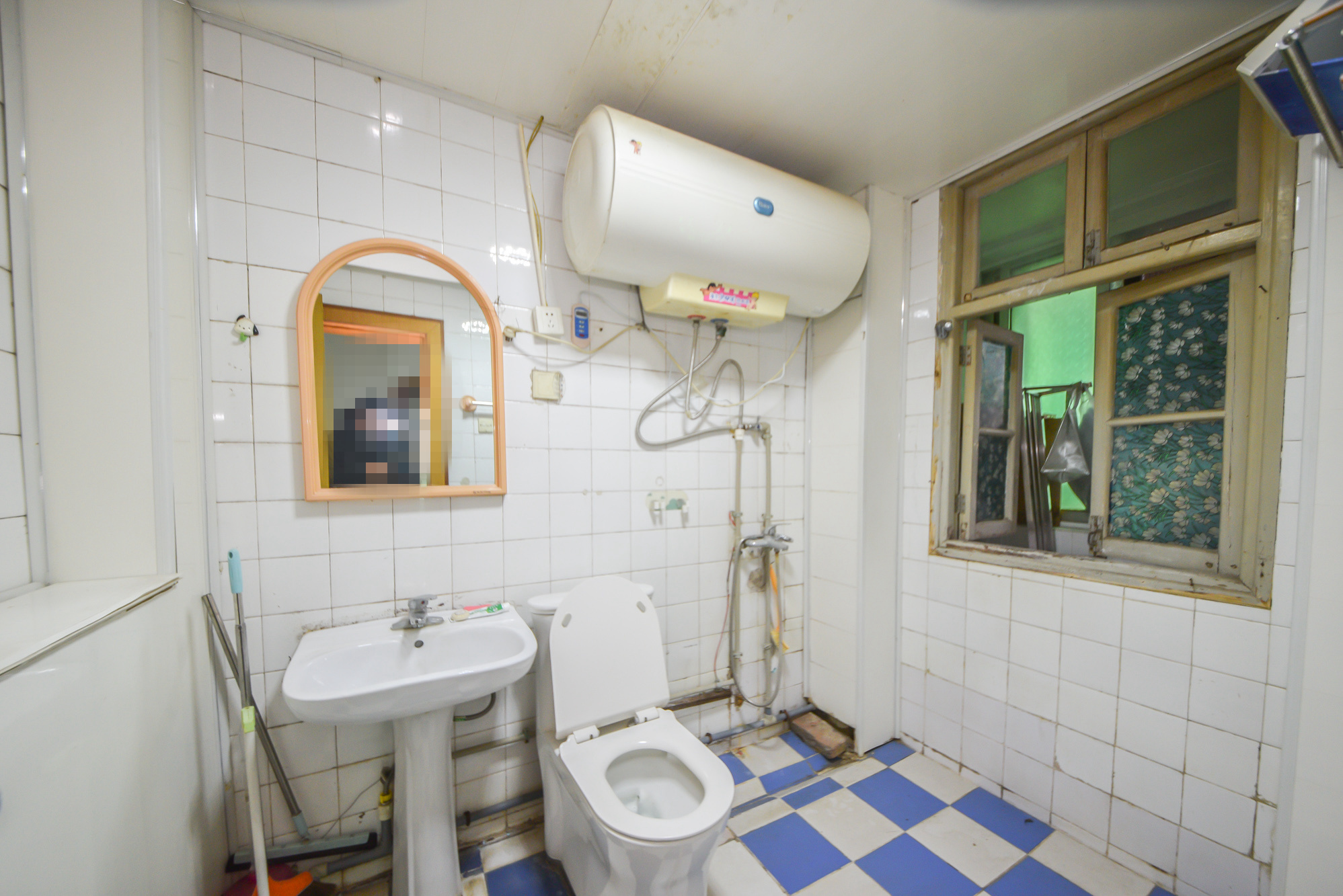 方正证券  3室1厅1卫    78.0万卫生间