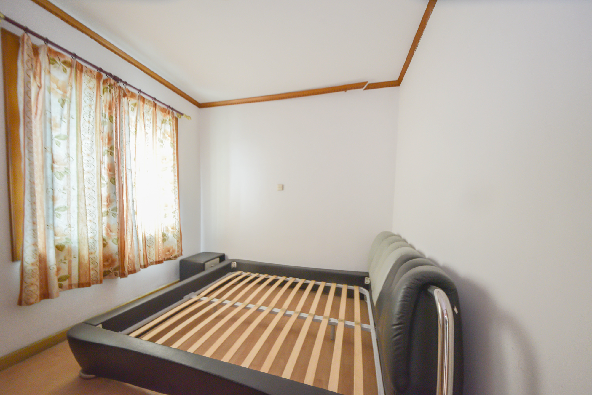 方正证券  3室1厅1卫    78.0万卧室