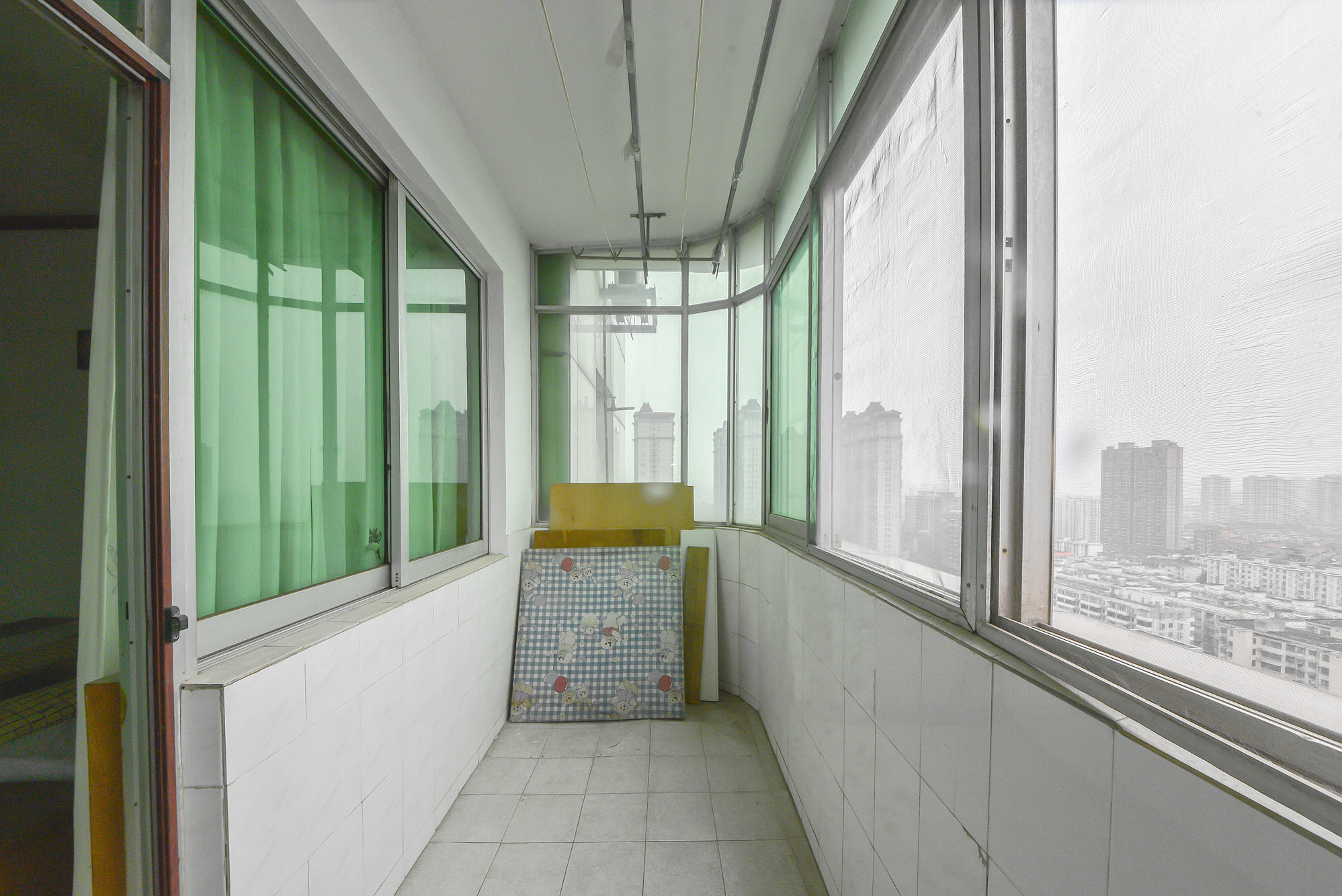 方正证券  3室1厅1卫    78.0万阳台