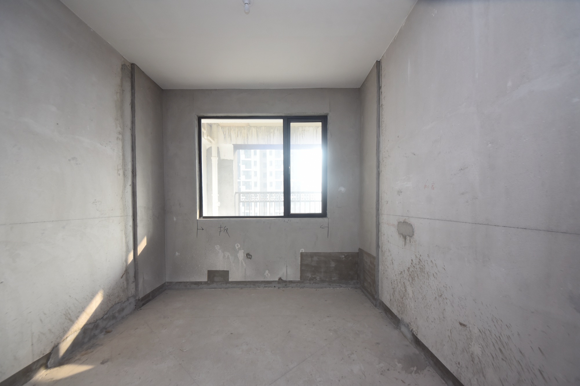 建发央玺（建发泱玺雅苑）  4室2厅2卫   288.00万其他