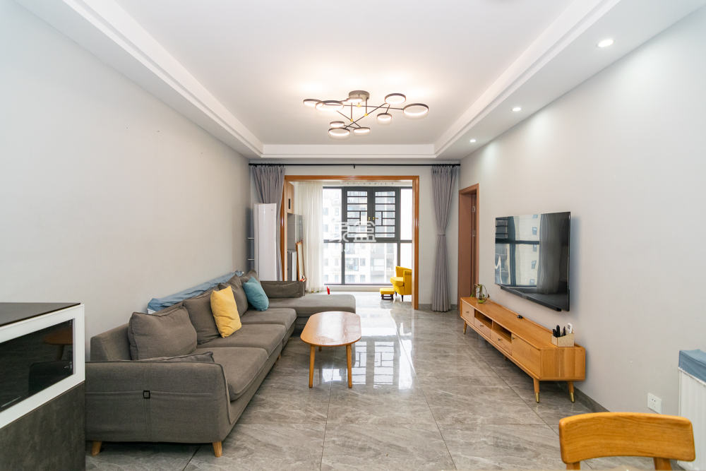 新华联梦想城  3室2厅1卫    91.0万