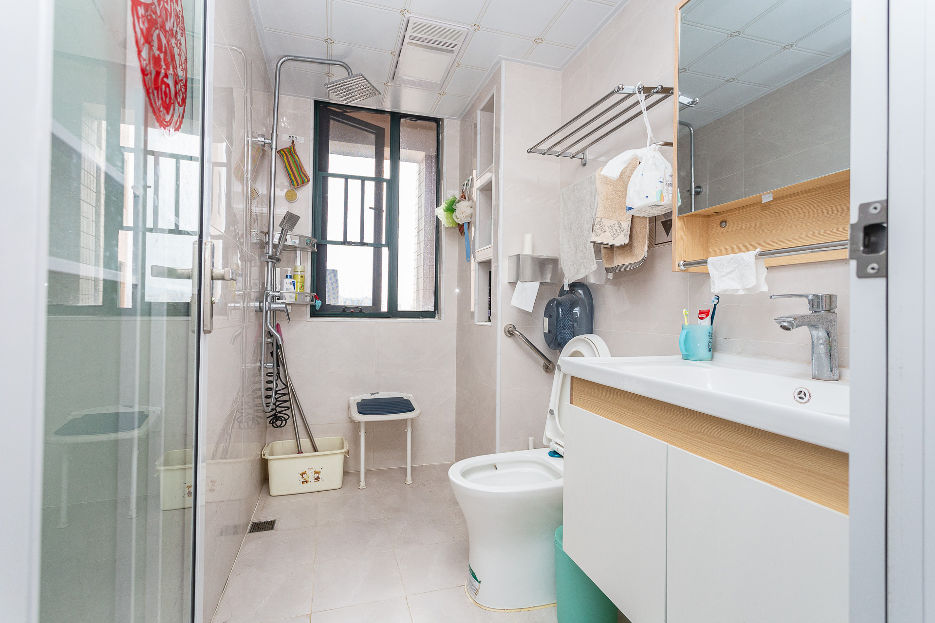 金湘苑(星澜之悦) 5室2厅2卫 143.8万 金湘苑(星澜之悦) 5室2厅2卫 143.8万卫生间