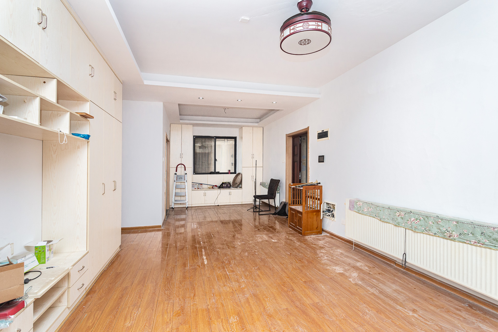 名家翡翠花园 3室2厅1卫 98.0万 名家翡翠花园 3室2厅1卫 98.0万客厅