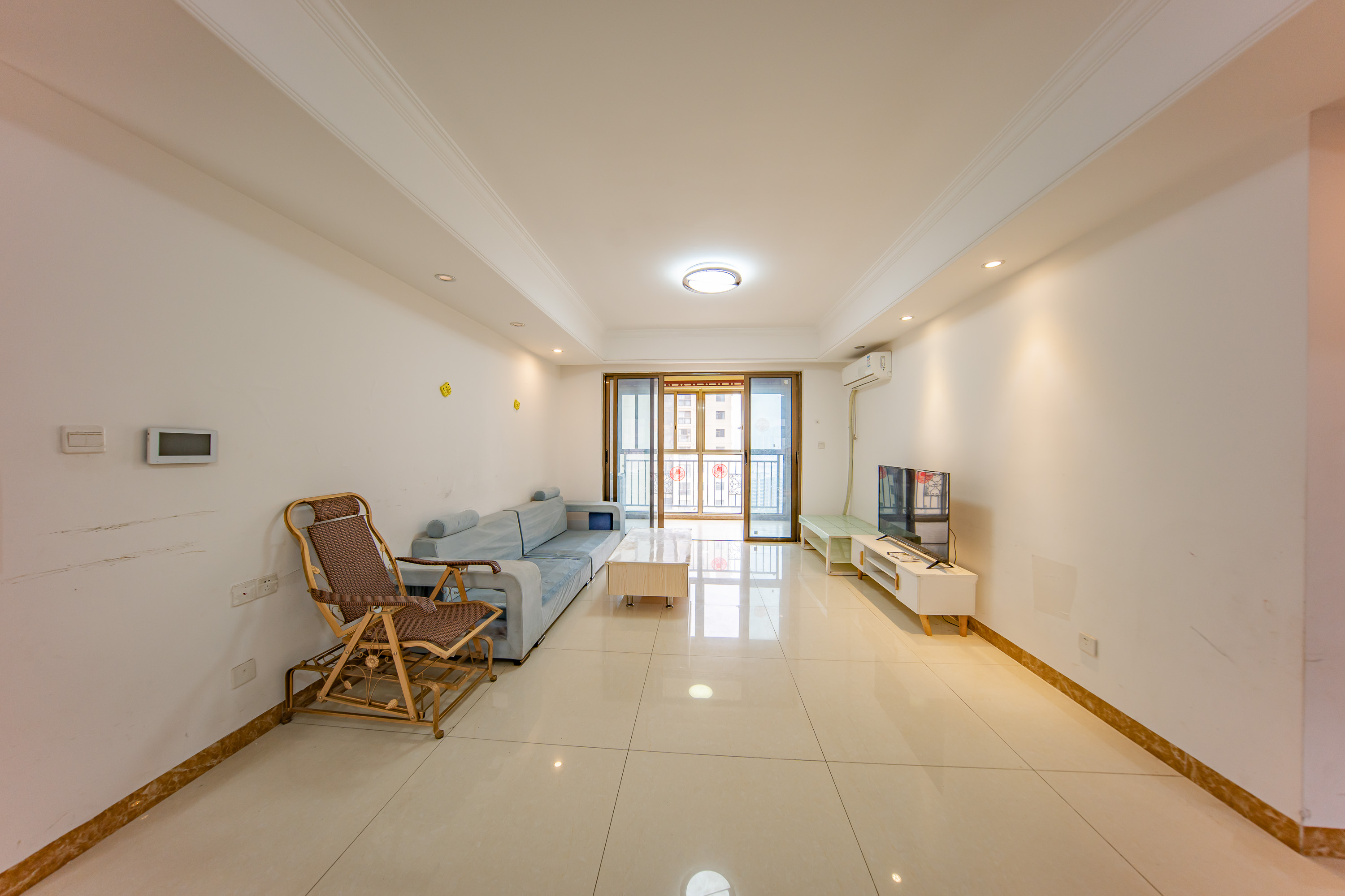 江山帝景哈佛 3室2厅2卫 106.0万 江山帝景哈佛 3室2厅2卫 106.0万客厅