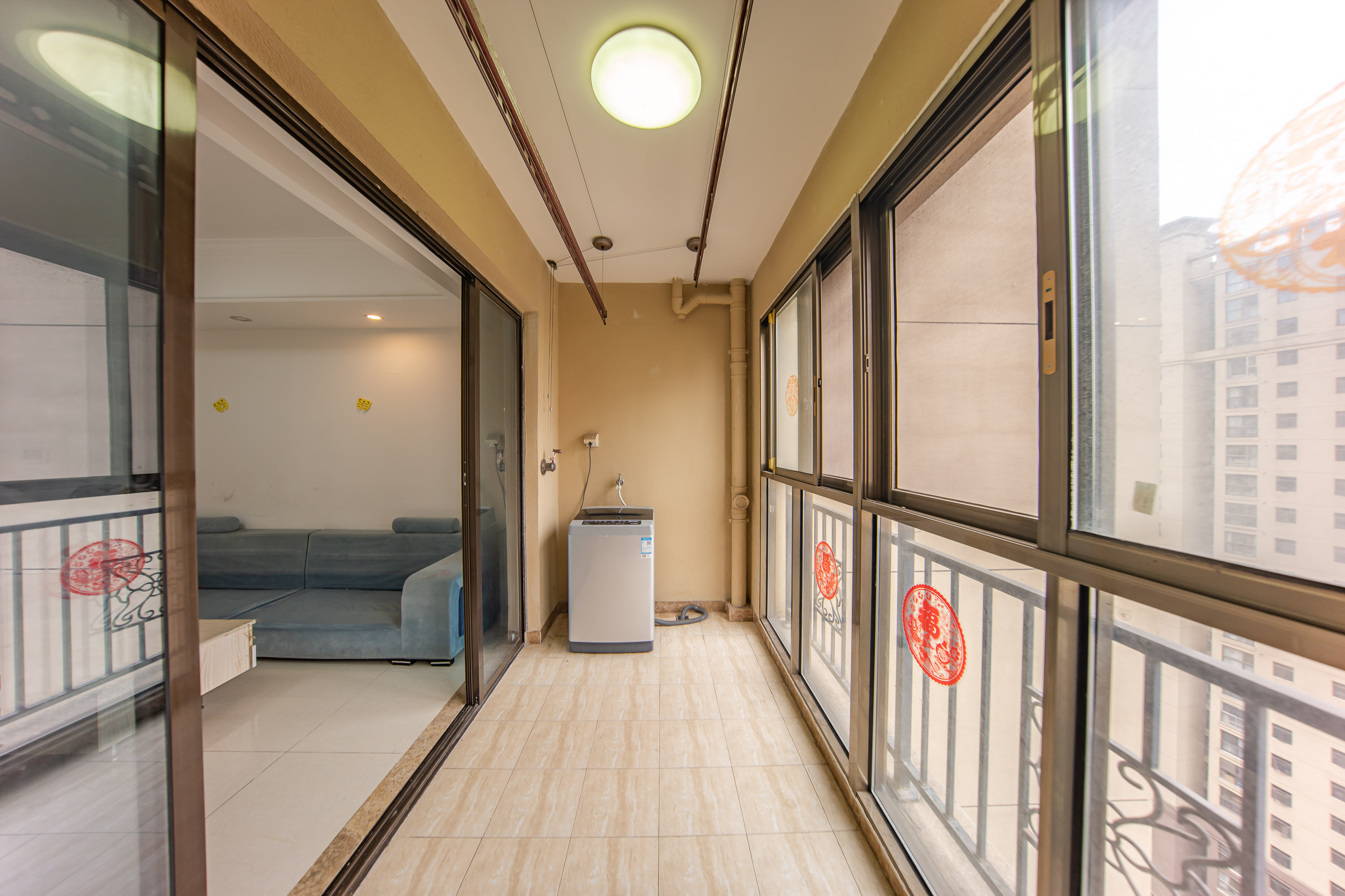 江山帝景哈佛 3室2厅2卫 106.0万 江山帝景哈佛 3室2厅2卫 106.0万阳台