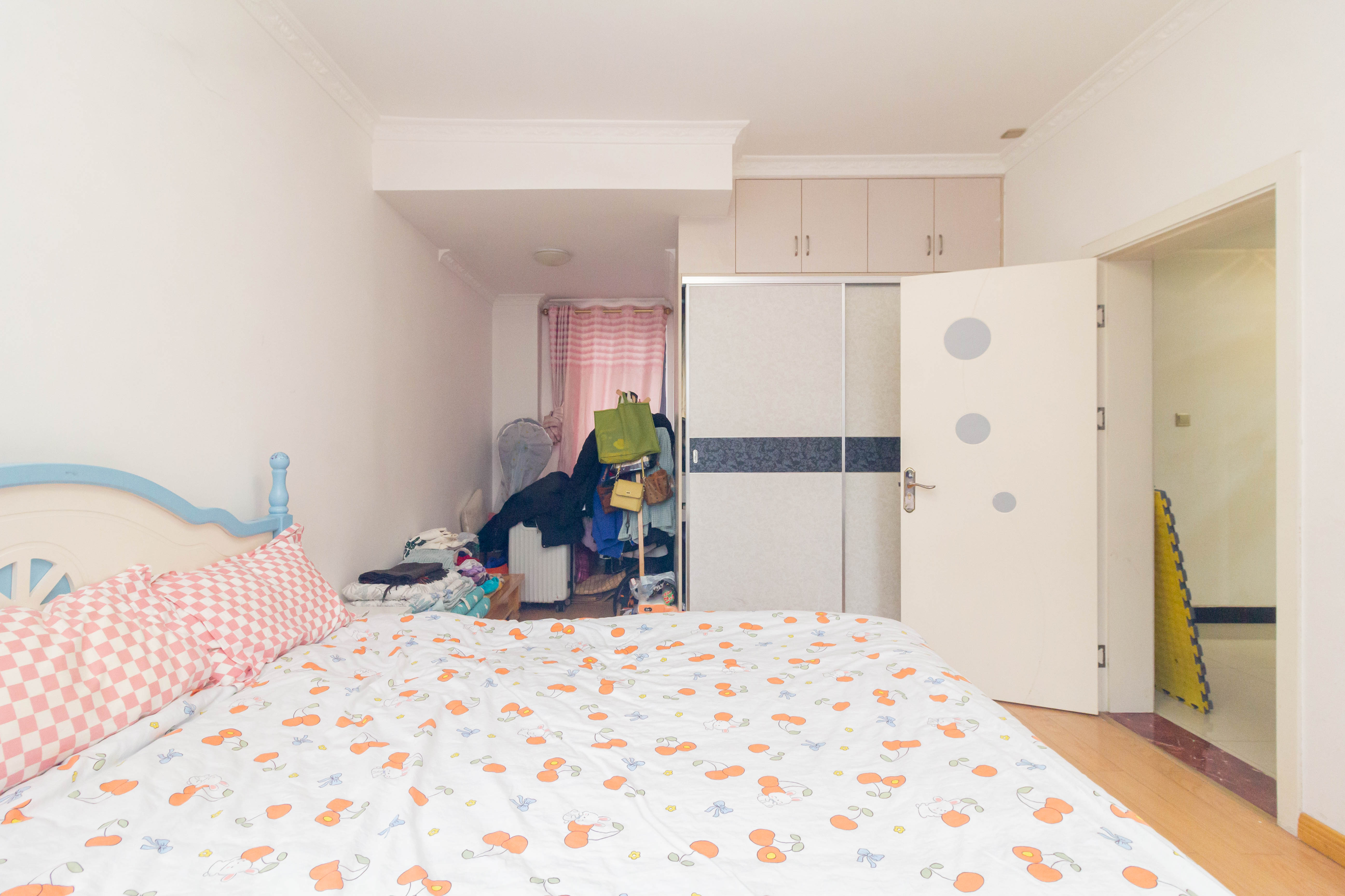 佳美紫郡  3室2厅2卫    76.8万 佳美紫郡  3室2厅2卫    76.8万卧室