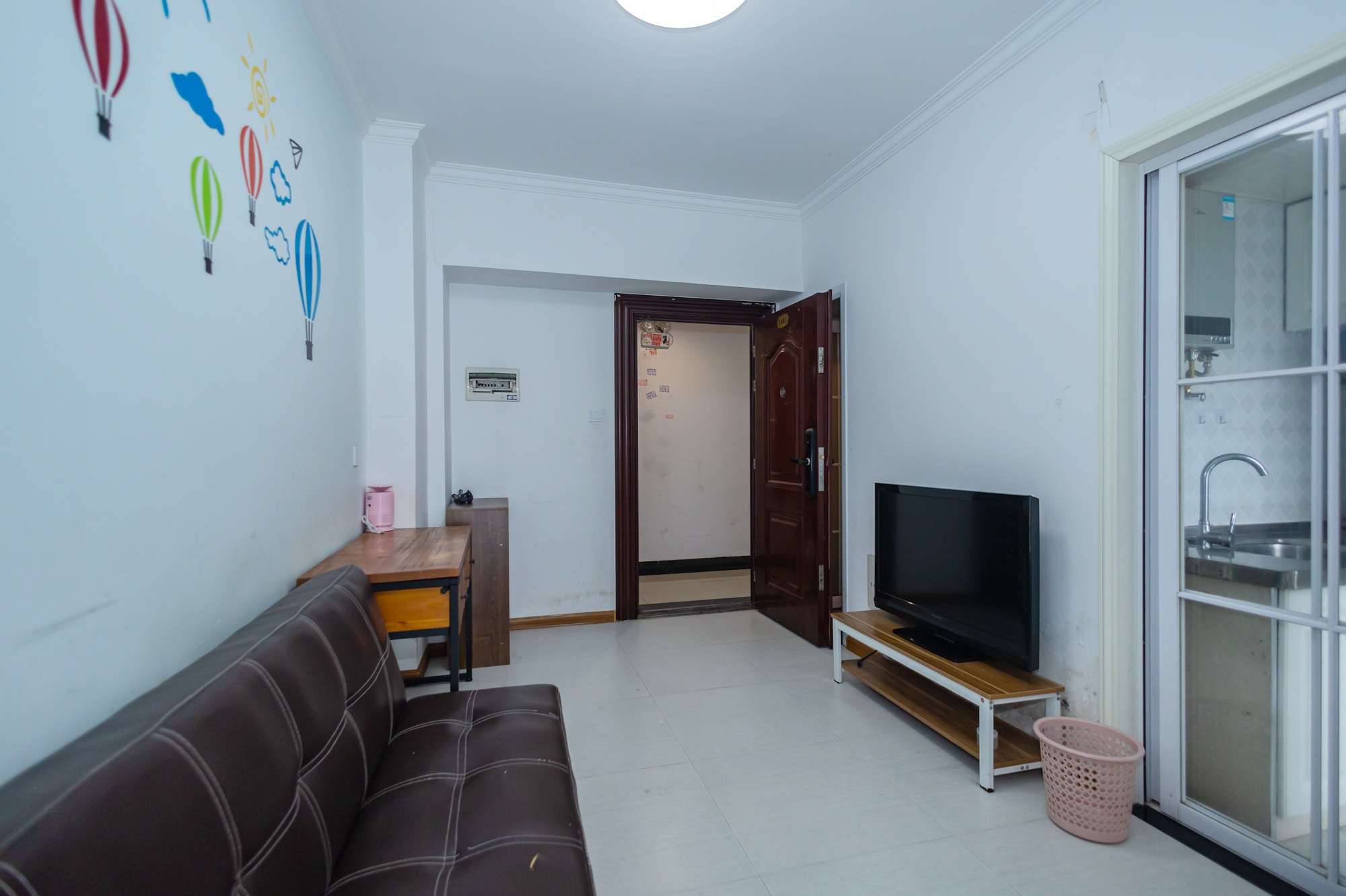 长永佳苑 1室1厅1卫 19.8万 长永佳苑 1室1厅1卫 19.8万客厅