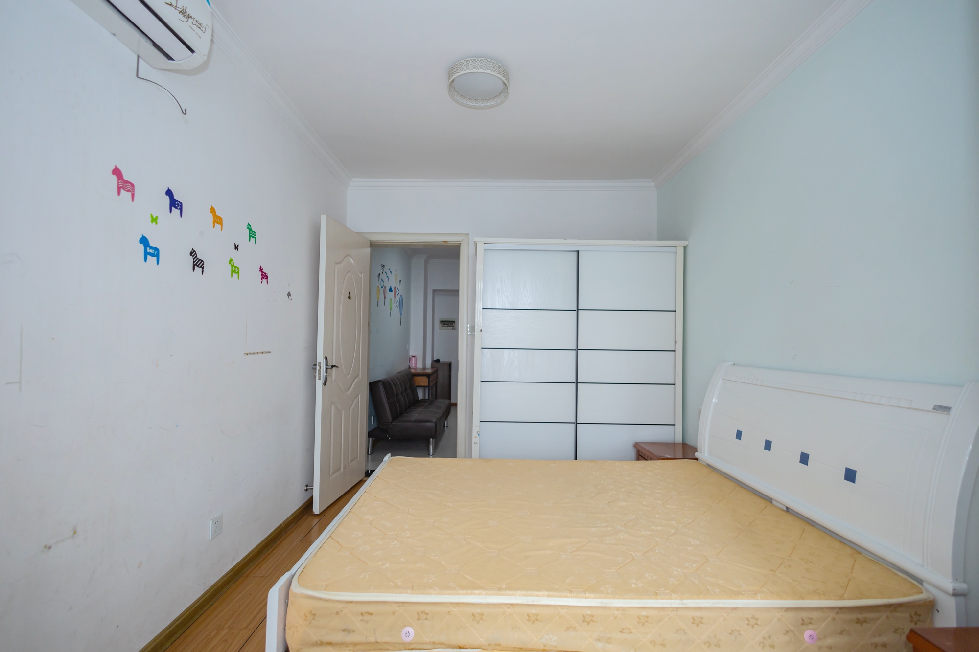 长永佳苑 1室1厅1卫 19.8万 长永佳苑 1室1厅1卫 19.8万卧室