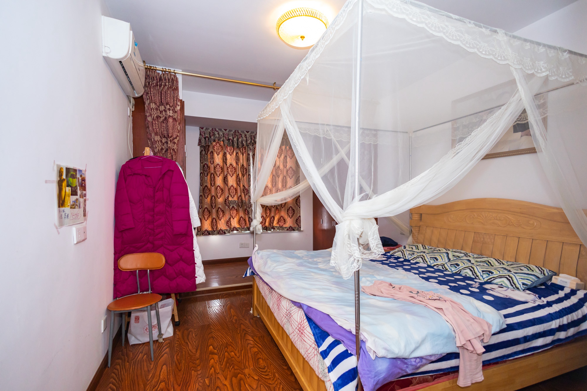 山水湾 5室2厅2卫 66.5万 山水湾 5室2厅2卫 66.5万卧室