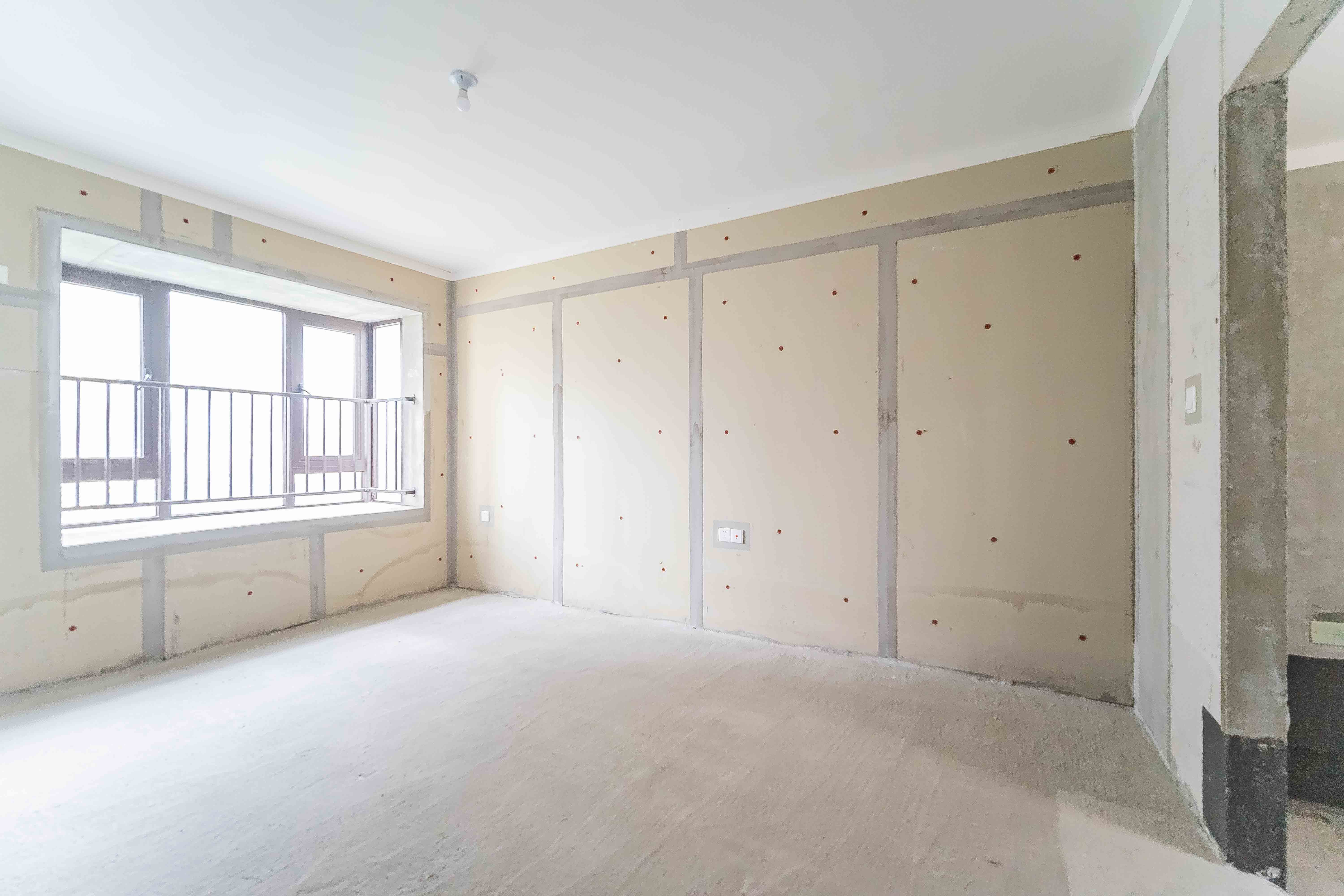 保利大都汇四期  4室2厅2卫    155.0万其他