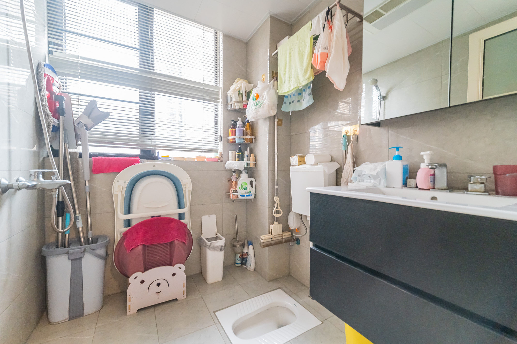 国泰九龙湾 4室2厅2卫 139.8万 国泰九龙湾 4室2厅2卫 139.8万卫生间