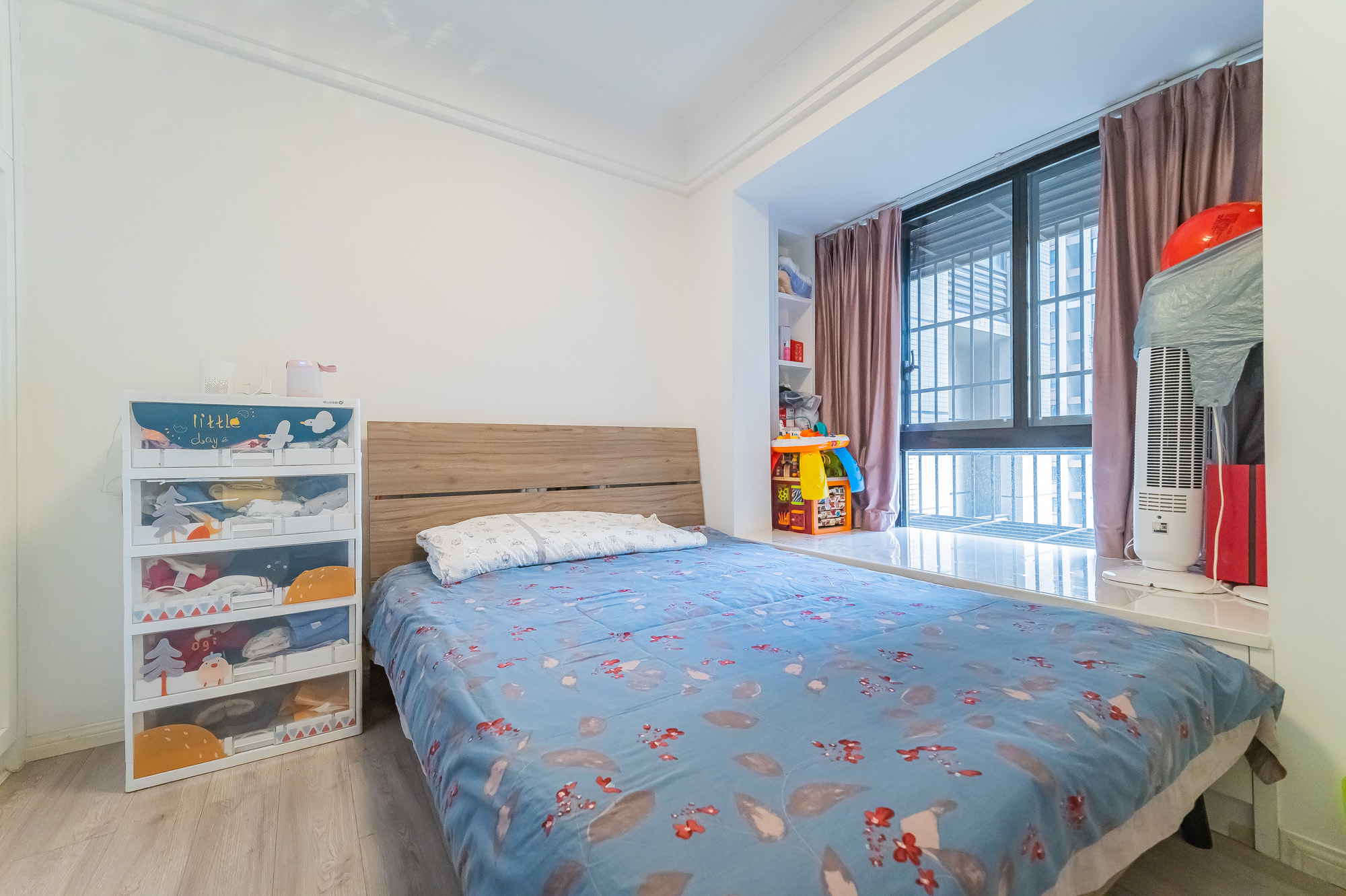 国泰九龙湾 4室2厅2卫 139.8万 国泰九龙湾 4室2厅2卫 139.8万卧室