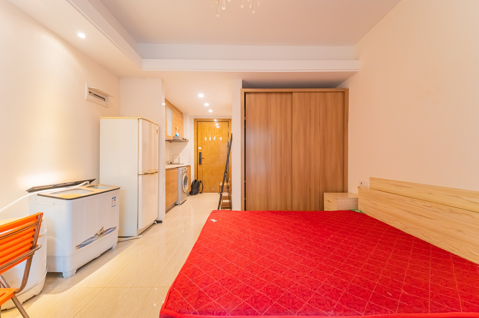 恒大翡翠华庭  1室1厅1卫    20.8万 恒大翡翠华庭  1室1厅1卫    20.8万客厅