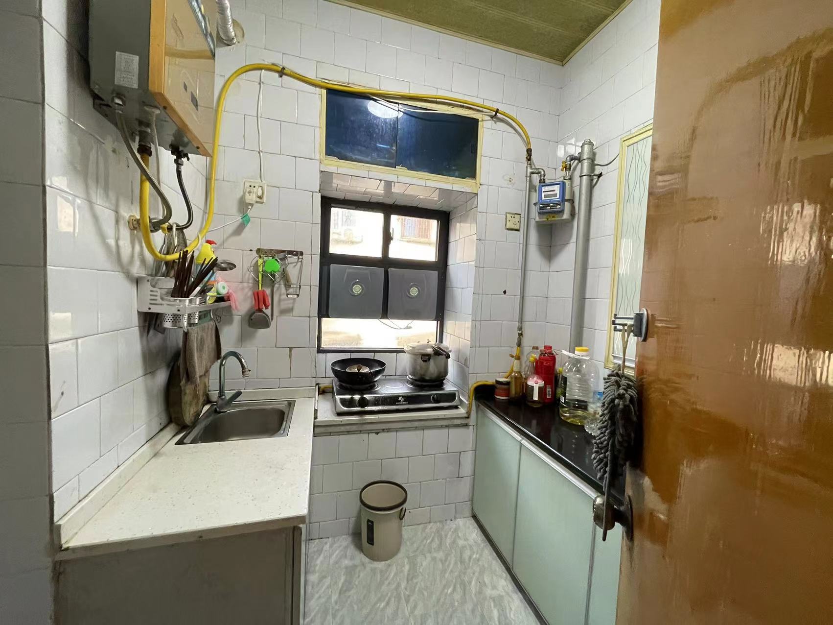 601钻石新村 2室1厅1卫 19.0万 601钻石新村 2室1厅1卫 19.0万室内图