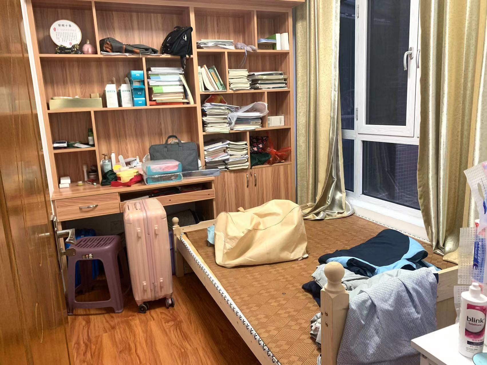 奥园广场  3室2厅1卫    61.8万 奥园广场  3室2厅1卫    61.8万室内图