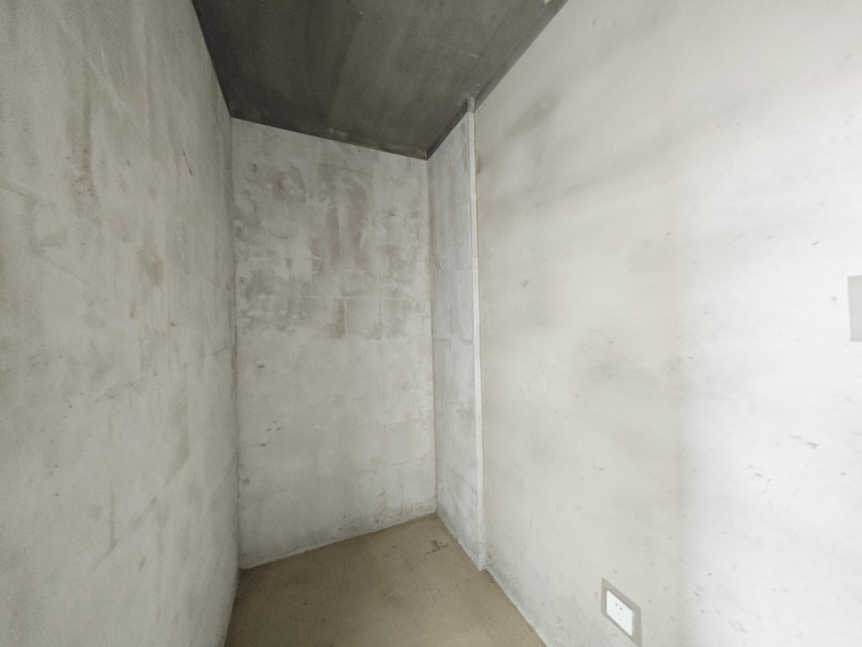 中建嘉和城  4室2厅2卫   122.00万其他