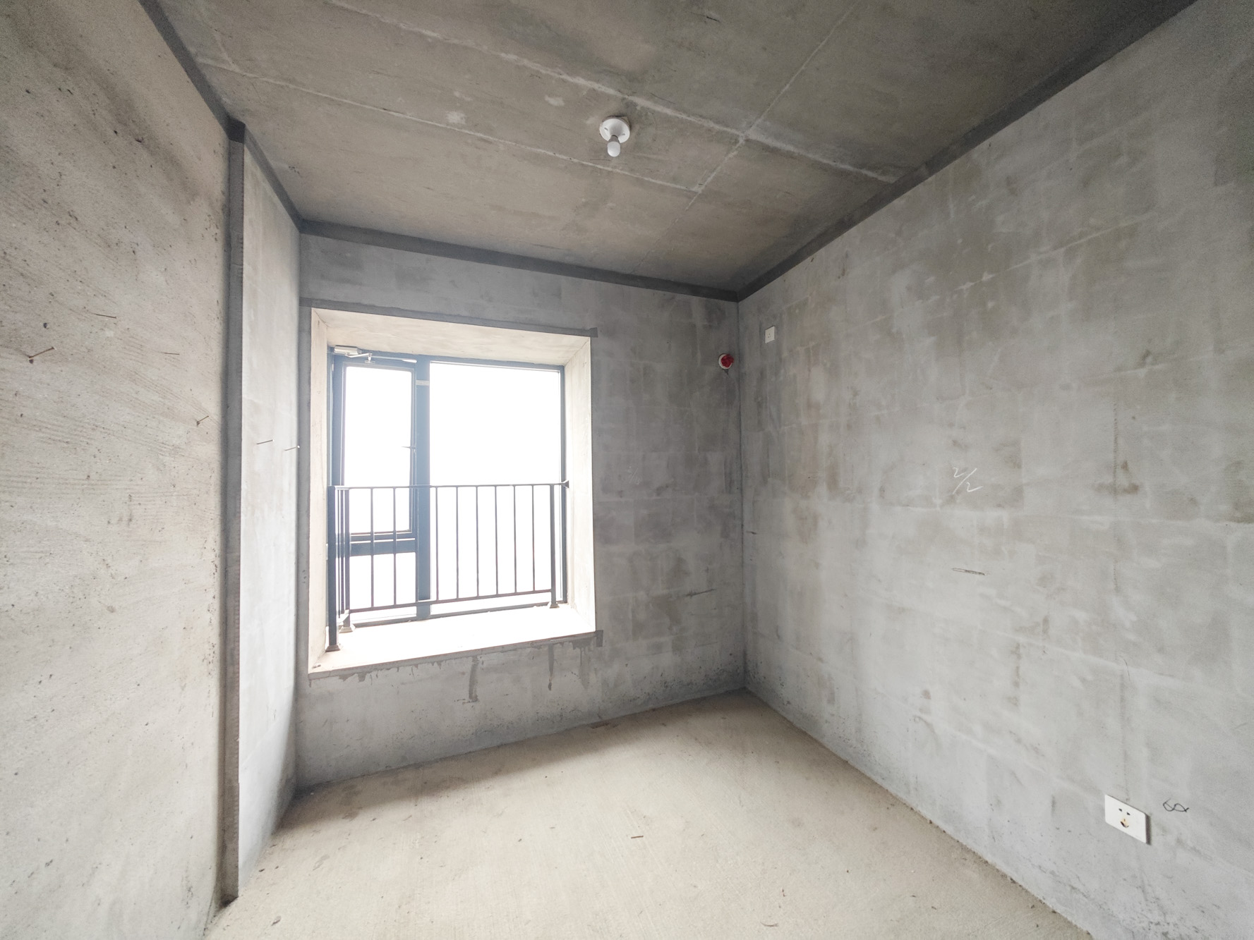 中建嘉和城  4室2厅2卫   122.00万卧室