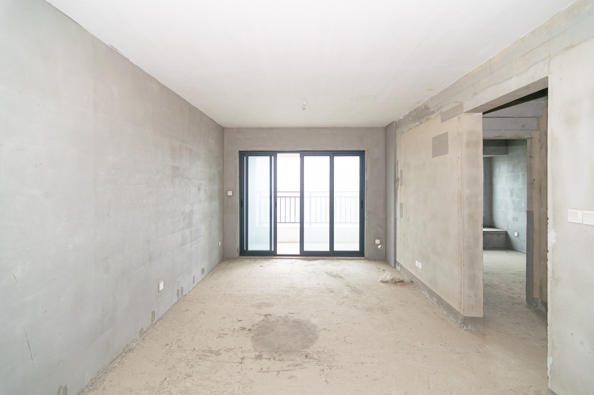 中粮鸿云 3室2厅1卫 68.5万 中粮鸿云 3室2厅1卫 68.5万客厅