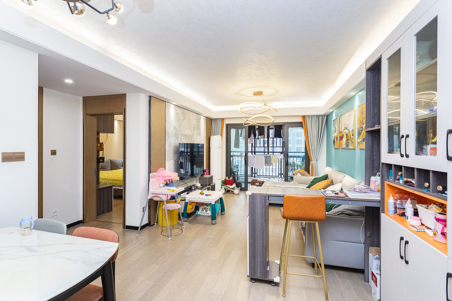 润和滨江府  3室2厅1卫    116.5万客厅