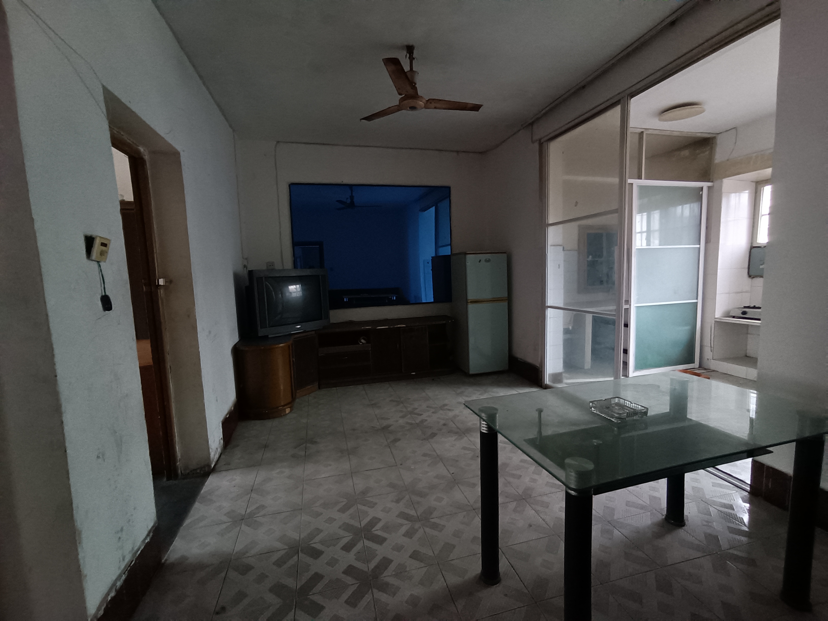 花园一村 2室2厅1卫 35.0万 花园一村 2室2厅1卫 35.0万室内图