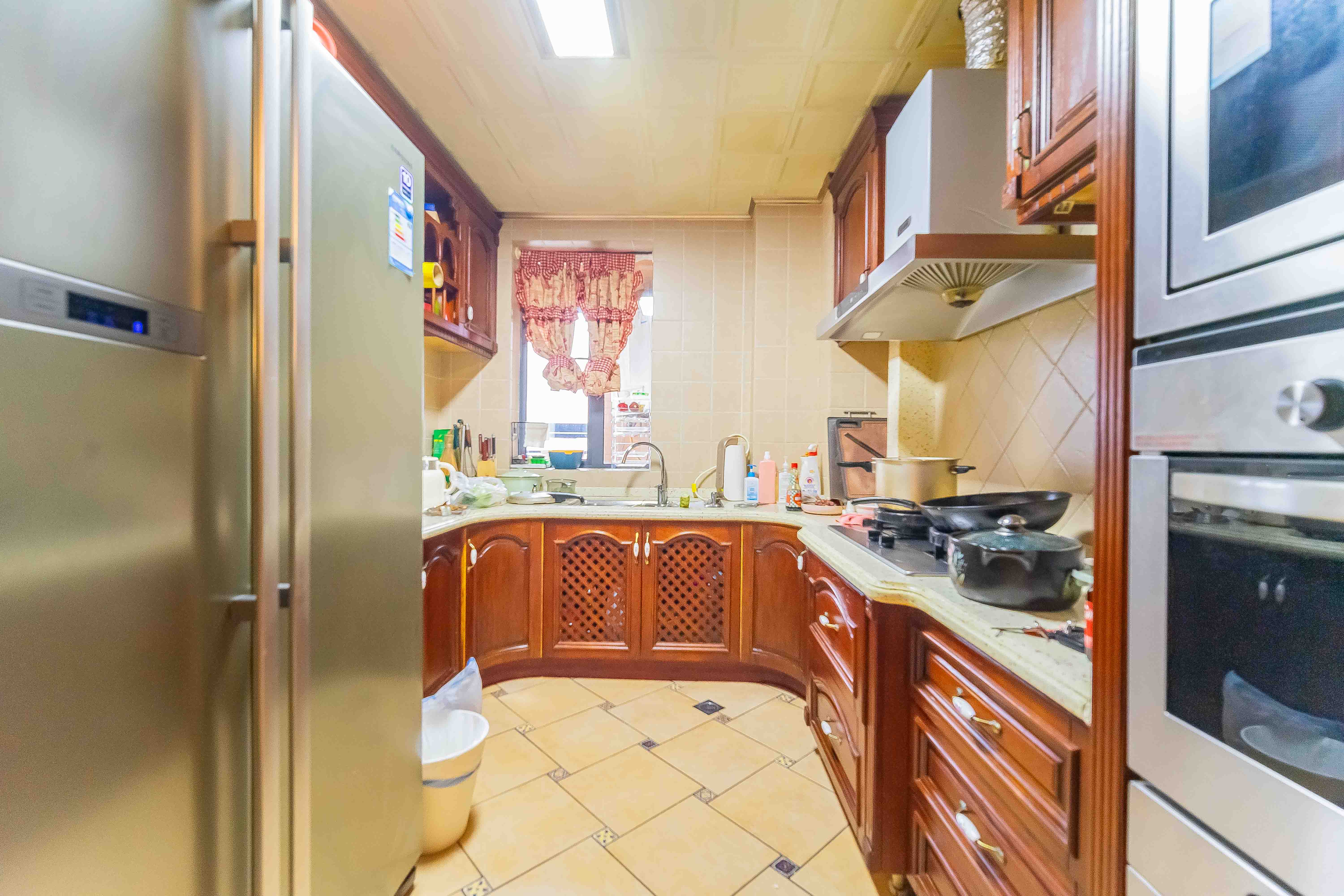 中城丽景香山园 4室2厅2卫 230.0万 中城丽景香山园 4室2厅2卫 230.0万厨房