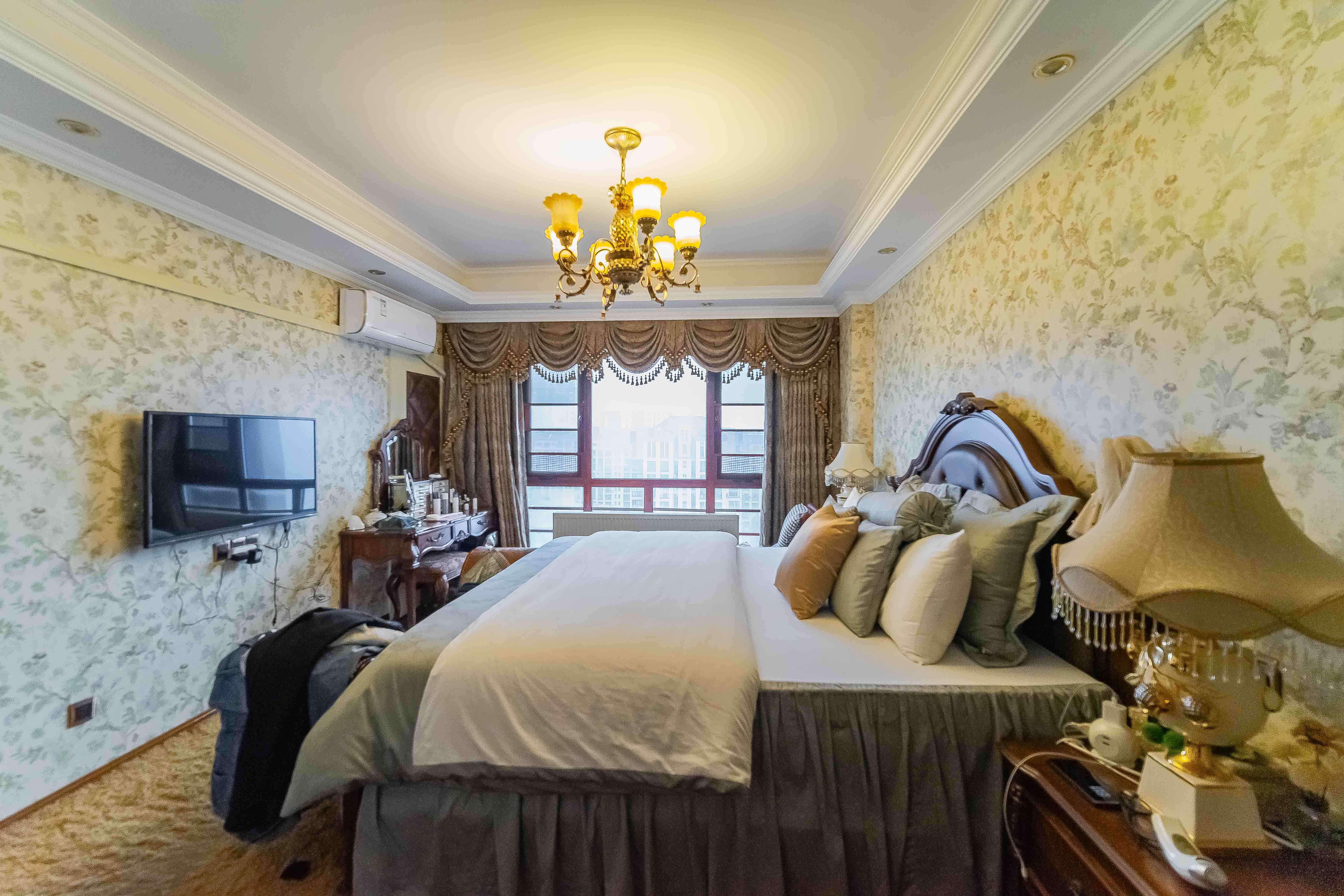 中城丽景香山园 4室2厅2卫 230.0万 中城丽景香山园 4室2厅2卫 230.0万卧室