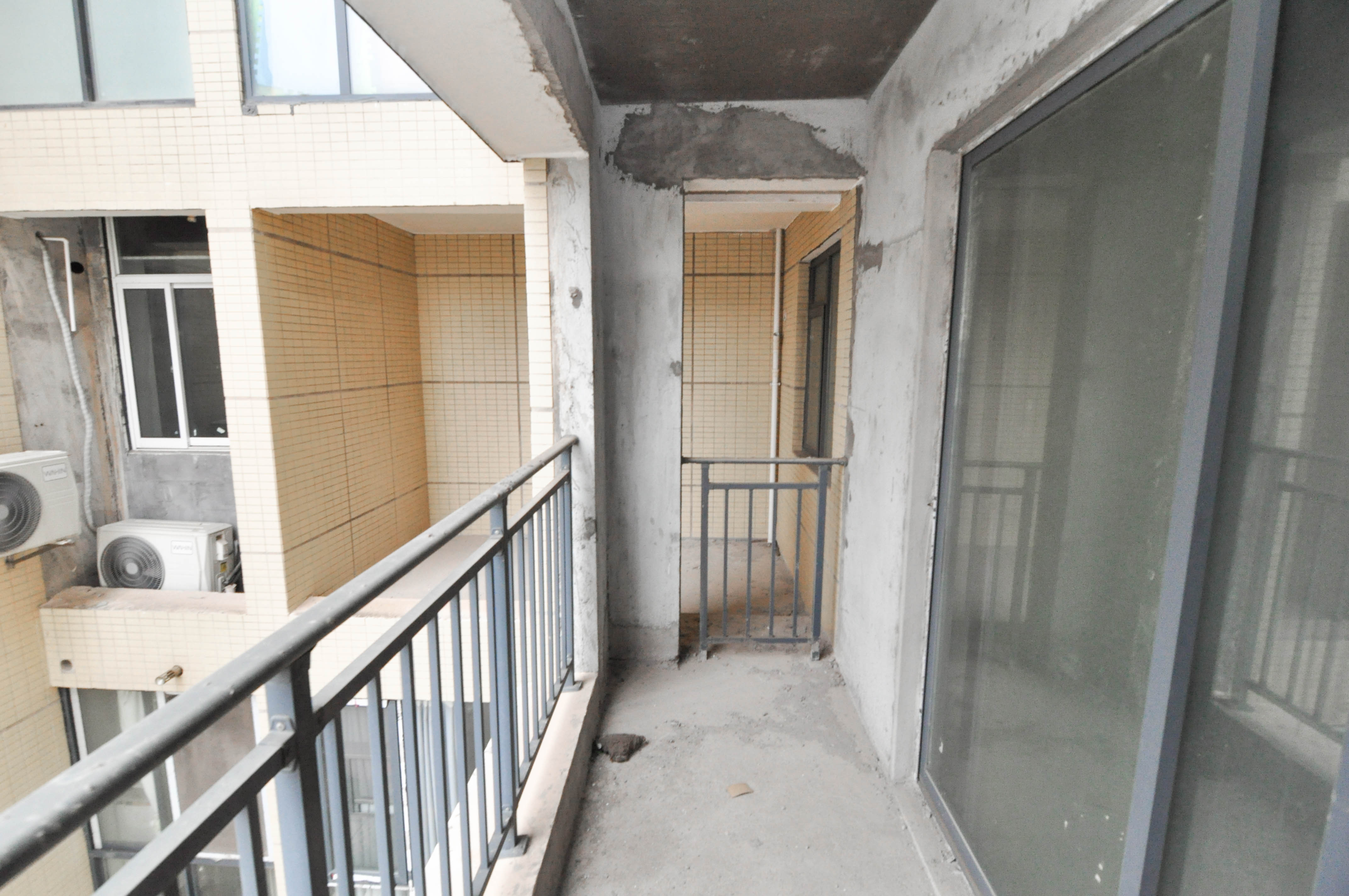 恒泰广场  3室2厅1卫   110.00万其他