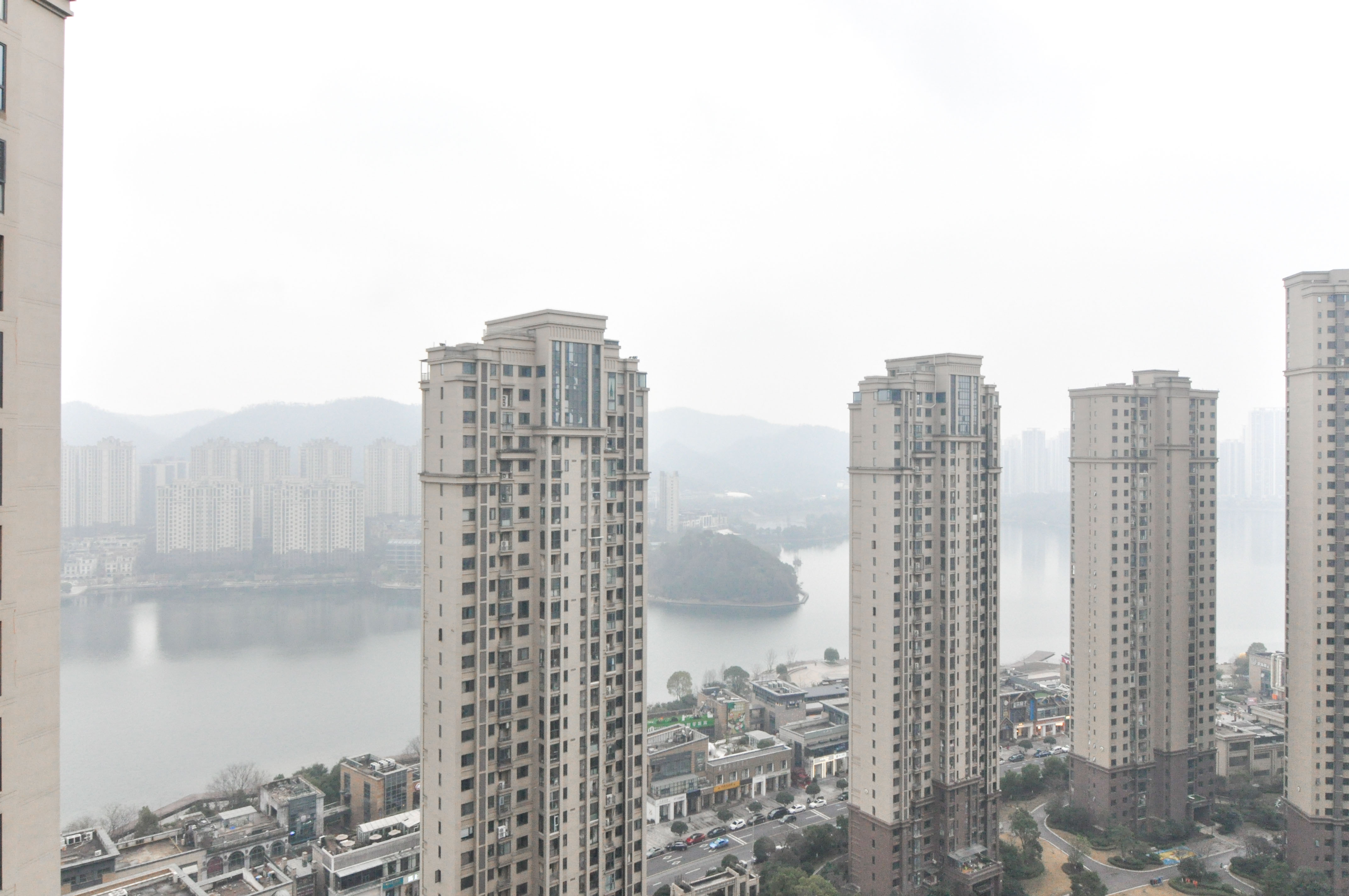 中建梅溪湖中心  3室2厅2卫   141.80万其他