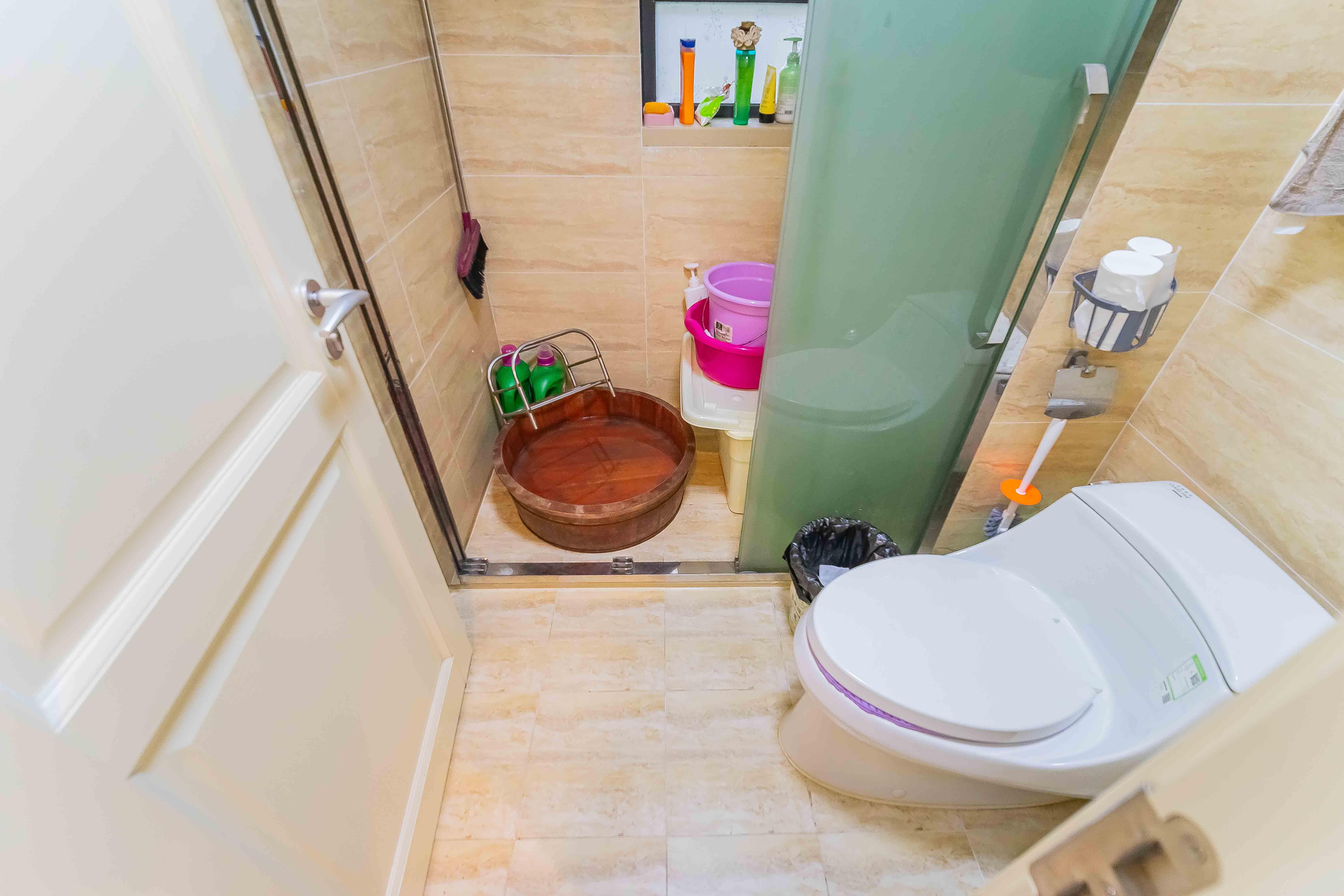 万科魅力之城锋镜里  4室2厅2卫    258.8万卫生间