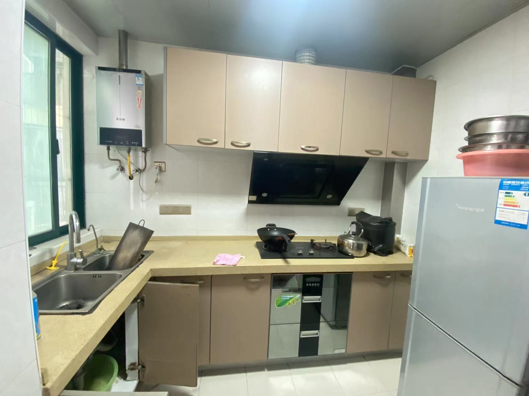 经世皇城 3室2厅2卫 65.0万 经世皇城 3室2厅2卫 65.0万室内图