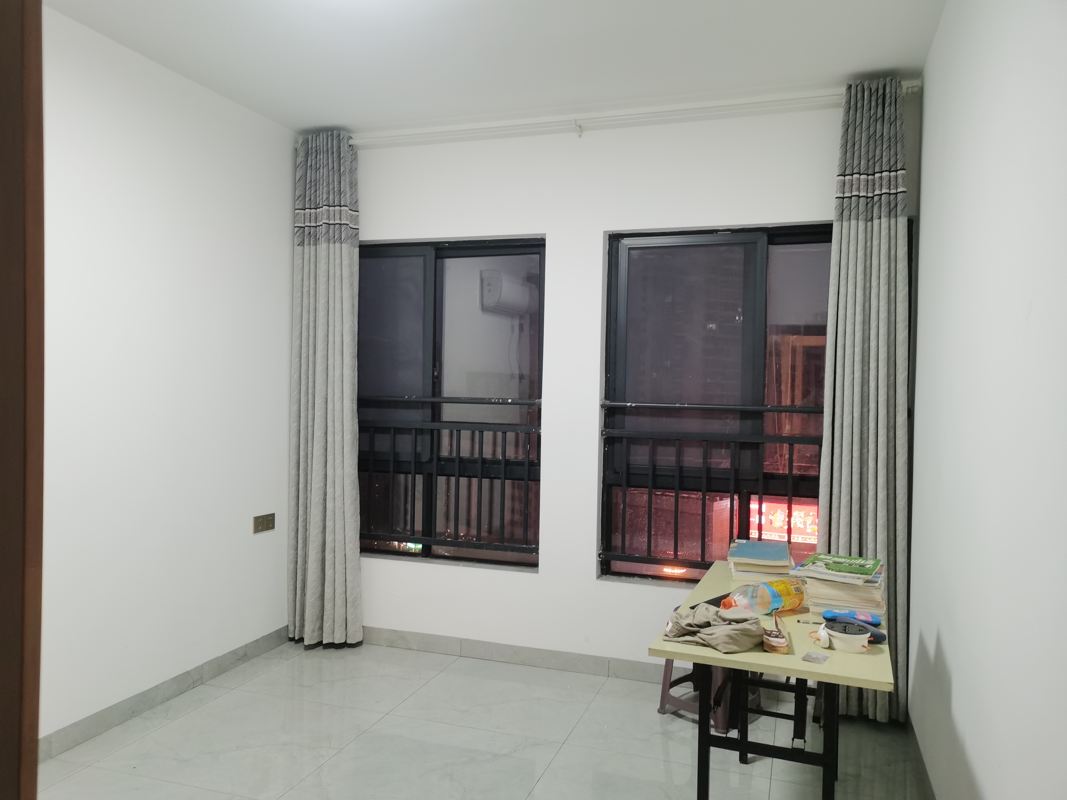 银泰财富广场 3室2厅1卫 60.0万 银泰财富广场 3室2厅1卫 60.0万室内图