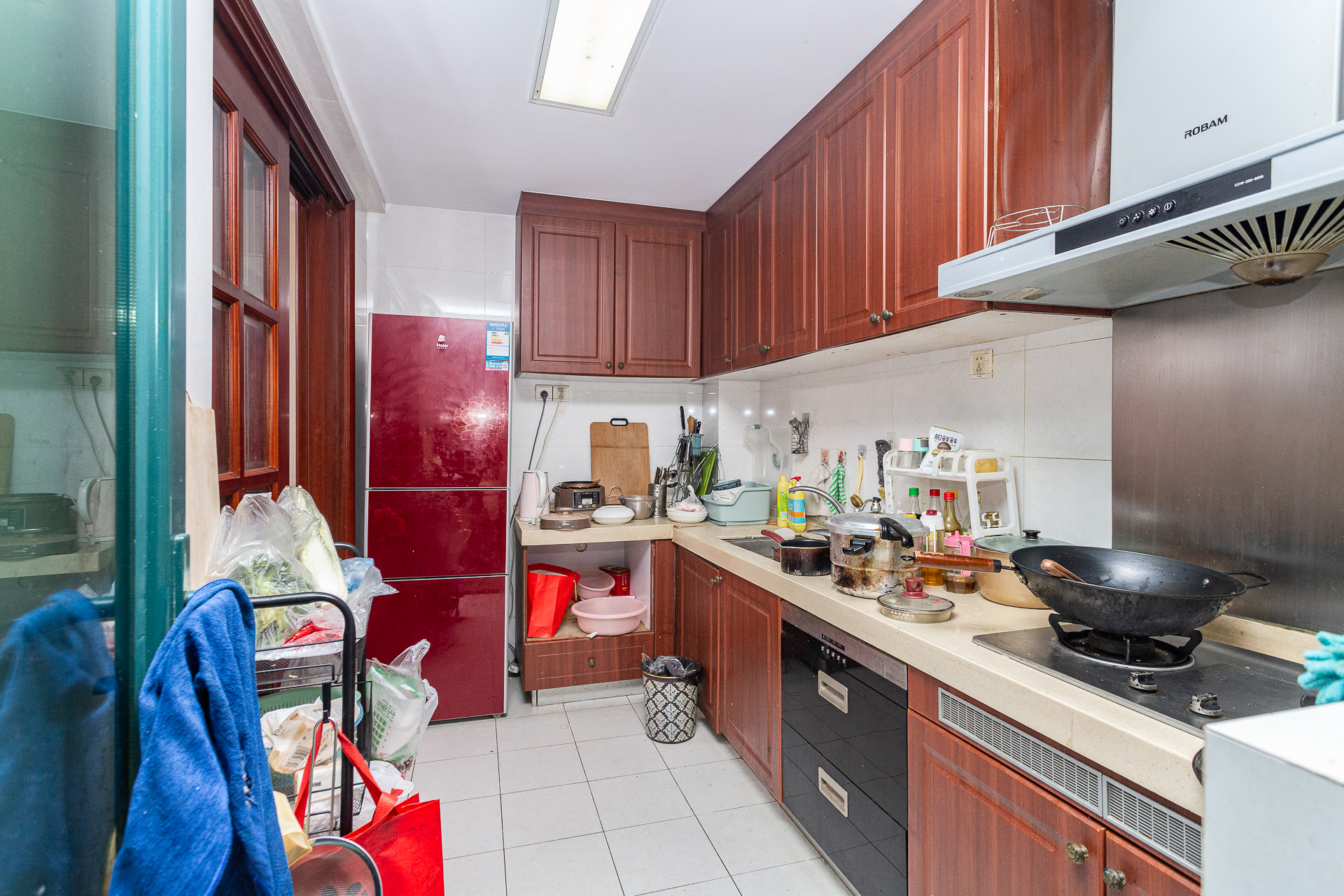 恒大名都 3室2厅2卫 70.0万 恒大名都 3室2厅2卫 70.0万厨房