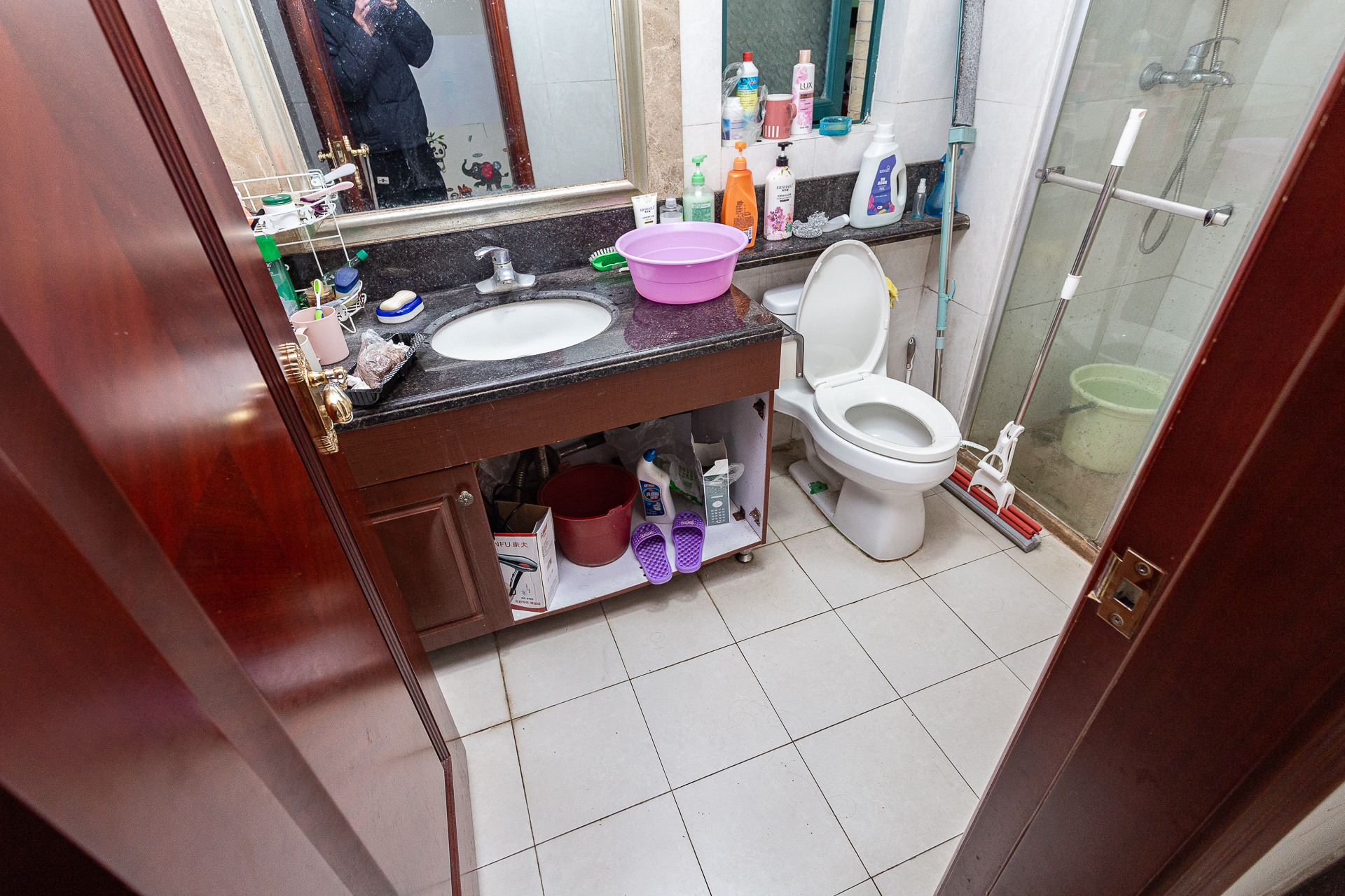 恒大名都 3室2厅2卫 70.0万 恒大名都 3室2厅2卫 70.0万卫生间