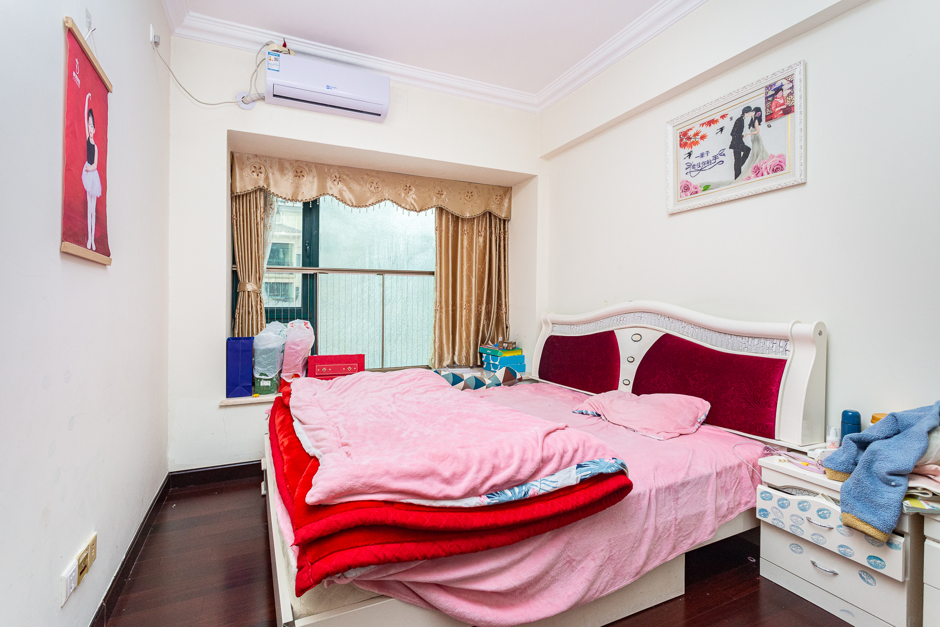 恒大名都 3室2厅2卫 70.0万 恒大名都 3室2厅2卫 70.0万卧室